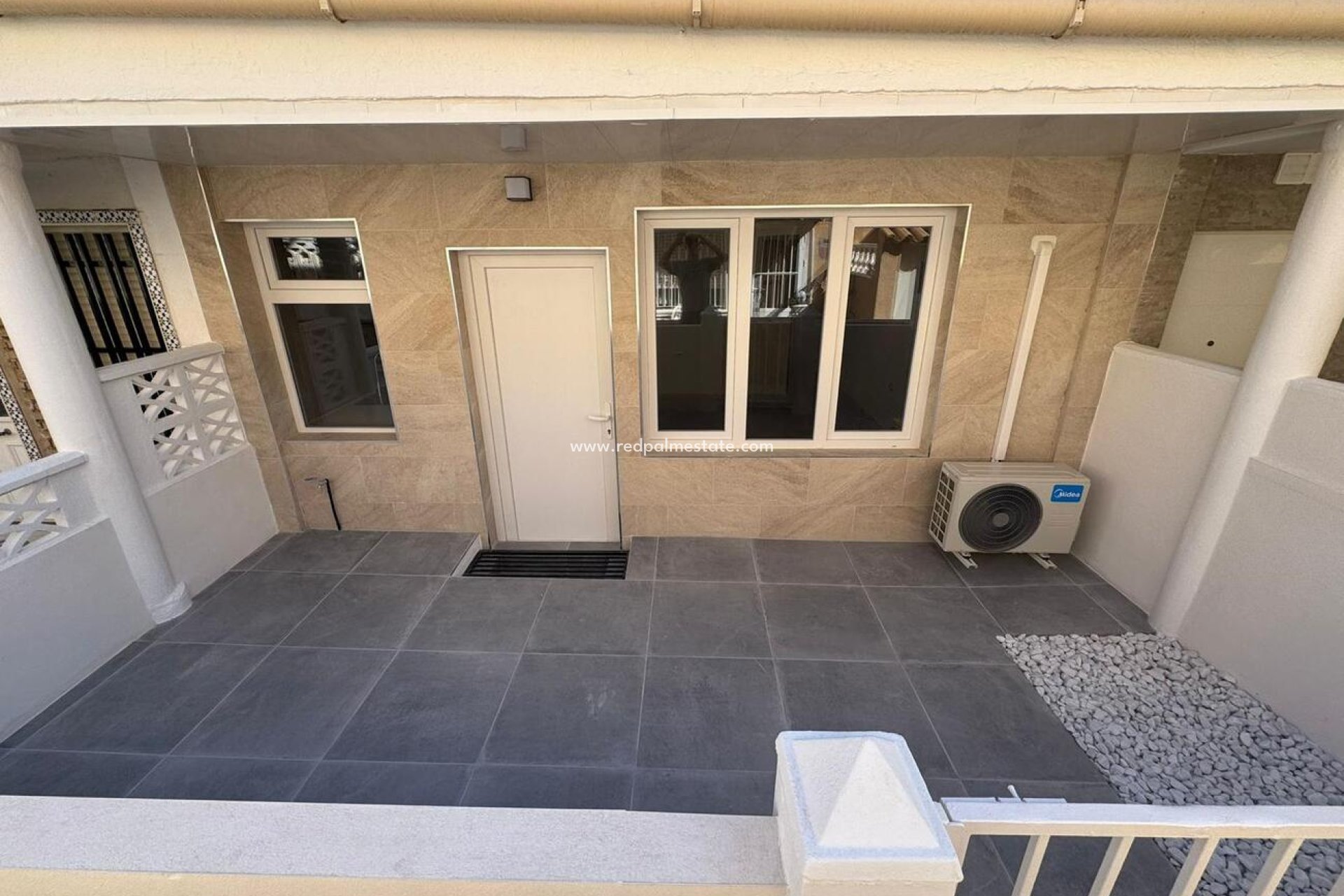 Reventa - Apartmentos -
Torrevieja - La Mata