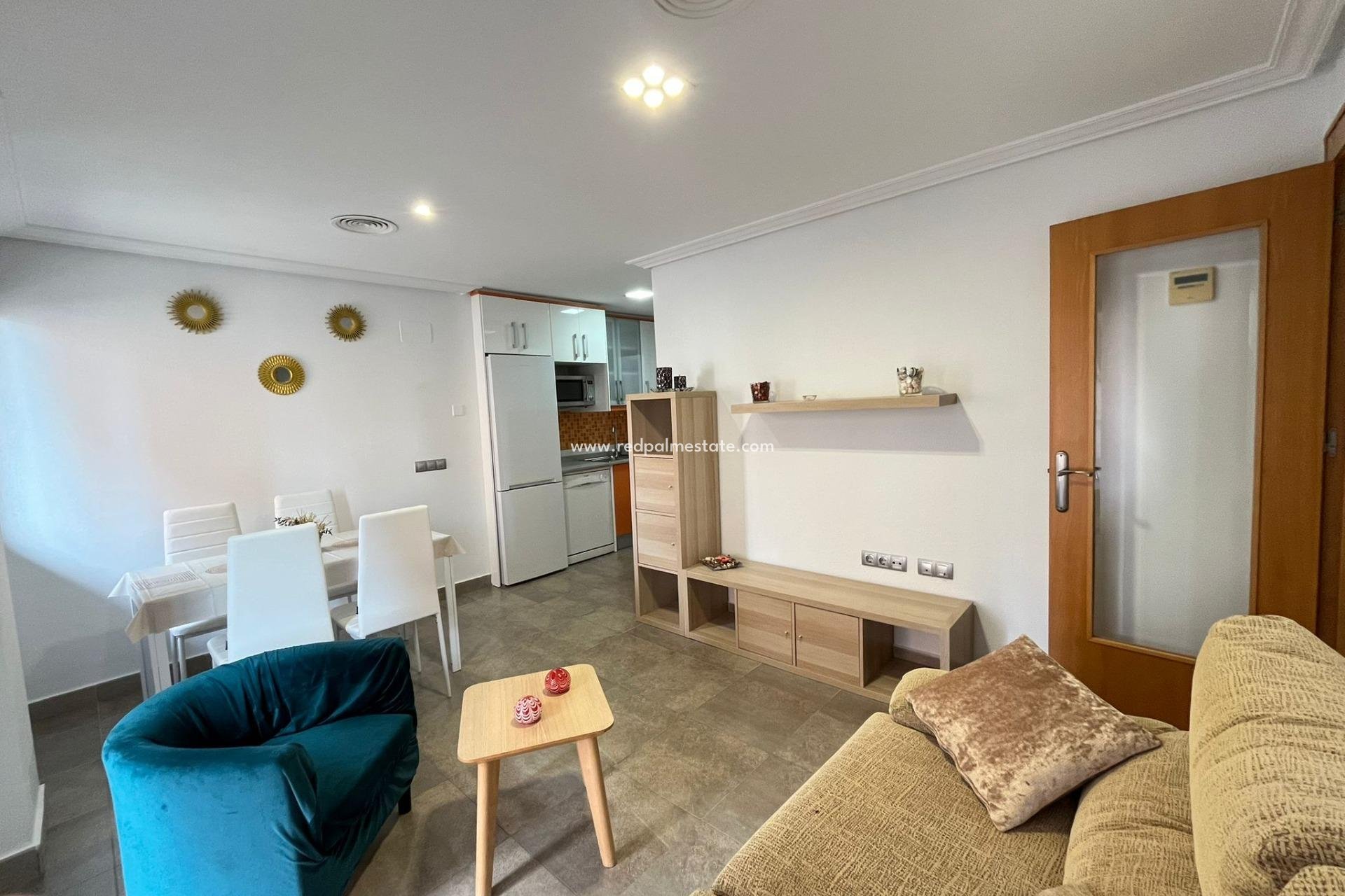 Reventa - Apartmentos -
Torrevieja - La Mata