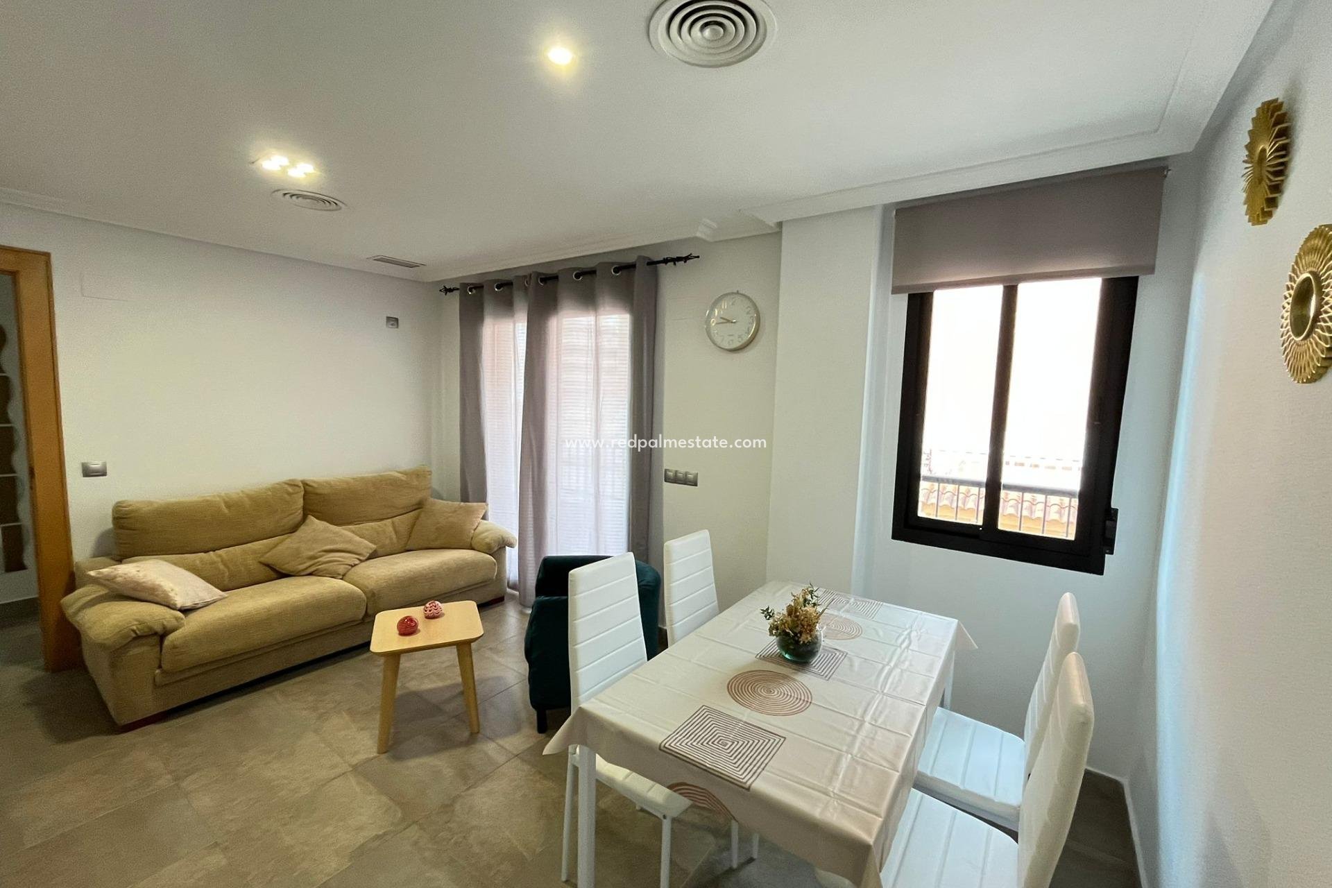 Reventa - Apartmentos -
Torrevieja - La Mata