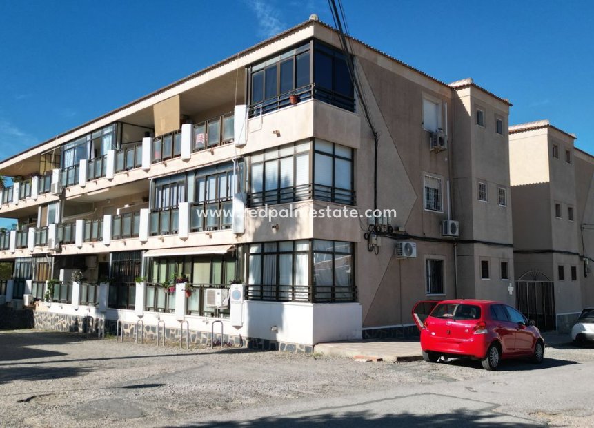 Reventa - Apartmentos -
Torrevieja - La Siesta - El Salado -  Torreta