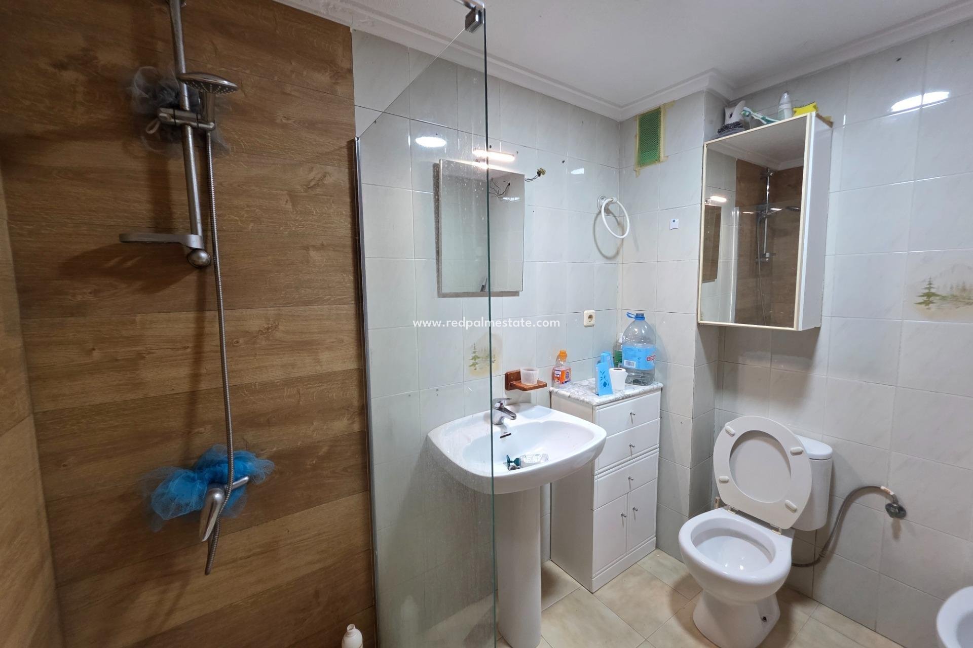 Reventa - Apartmentos -
Torrevieja - La veleta