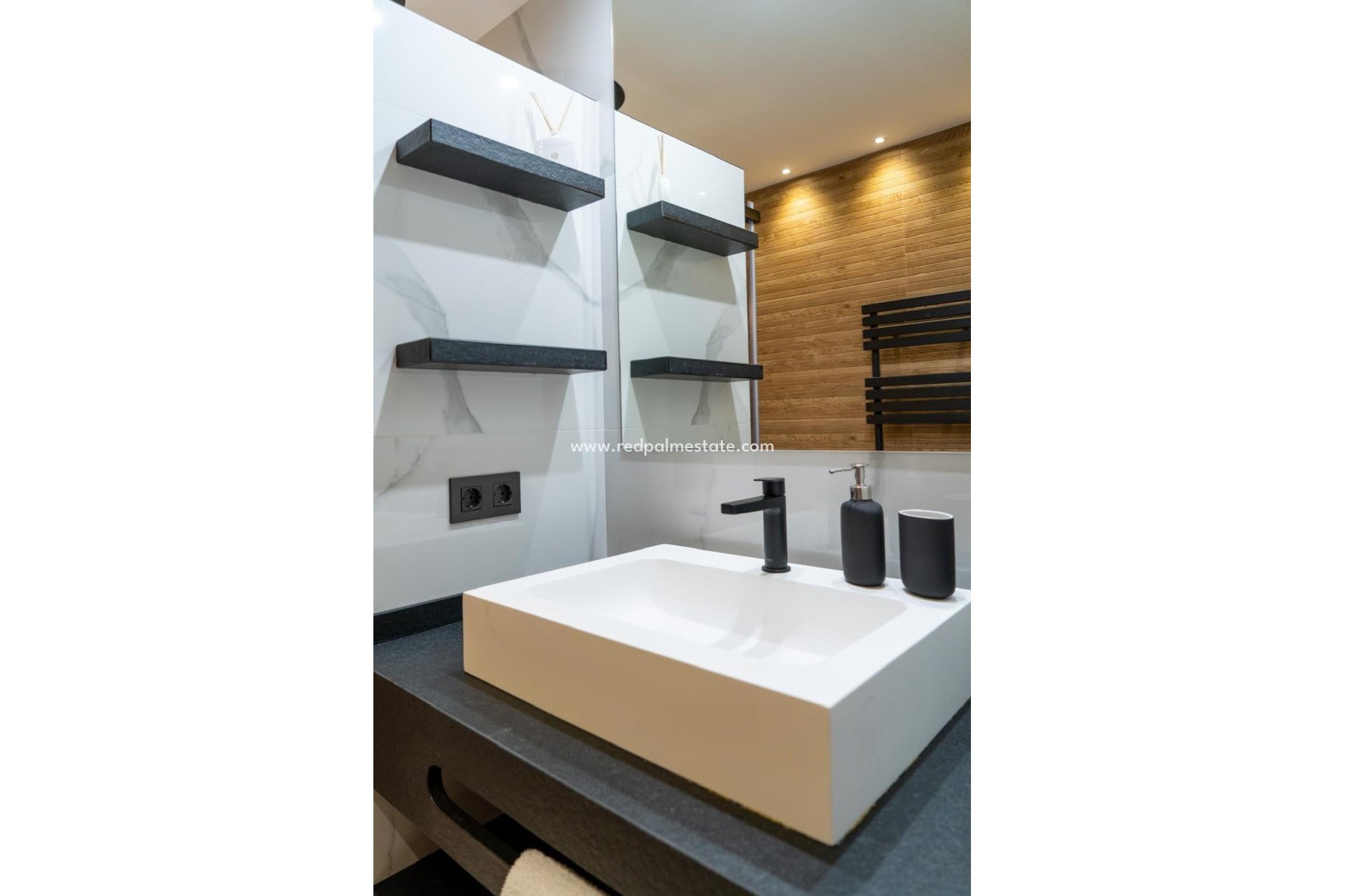 Reventa - Apartmentos -
Torrevieja - La Veleta