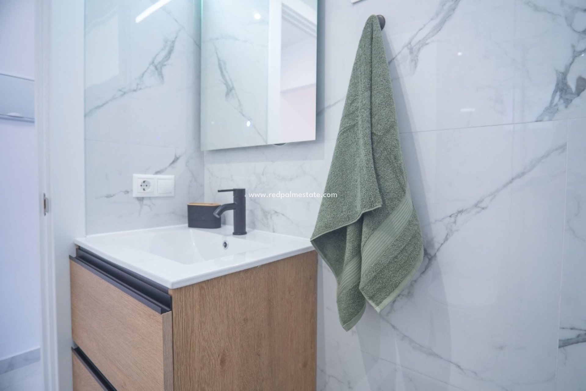 Reventa - Apartmentos -
Torrevieja - La Veleta