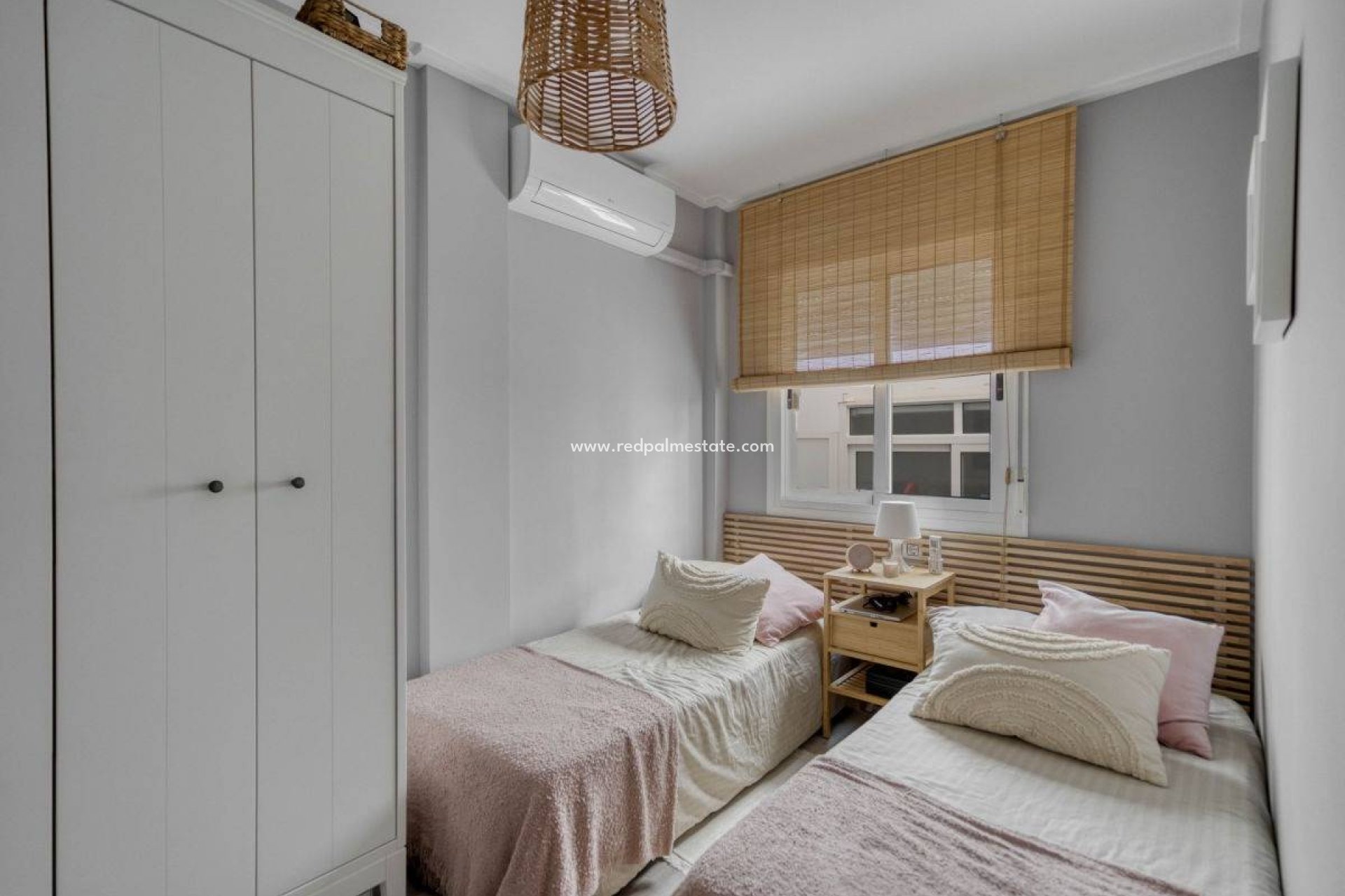 Reventa - Apartmentos -
Torrevieja - Los balcones