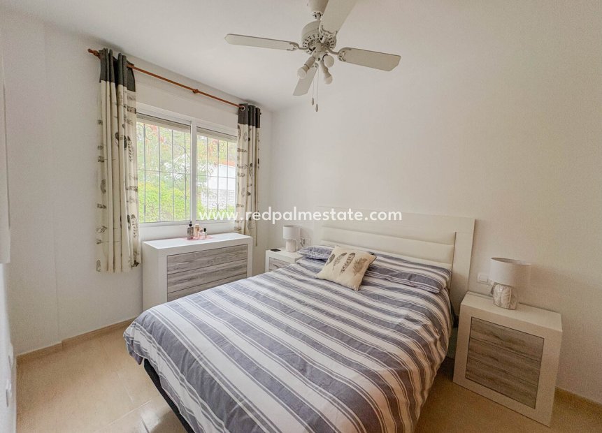 Reventa - Apartmentos -
Torrevieja - Los balcones