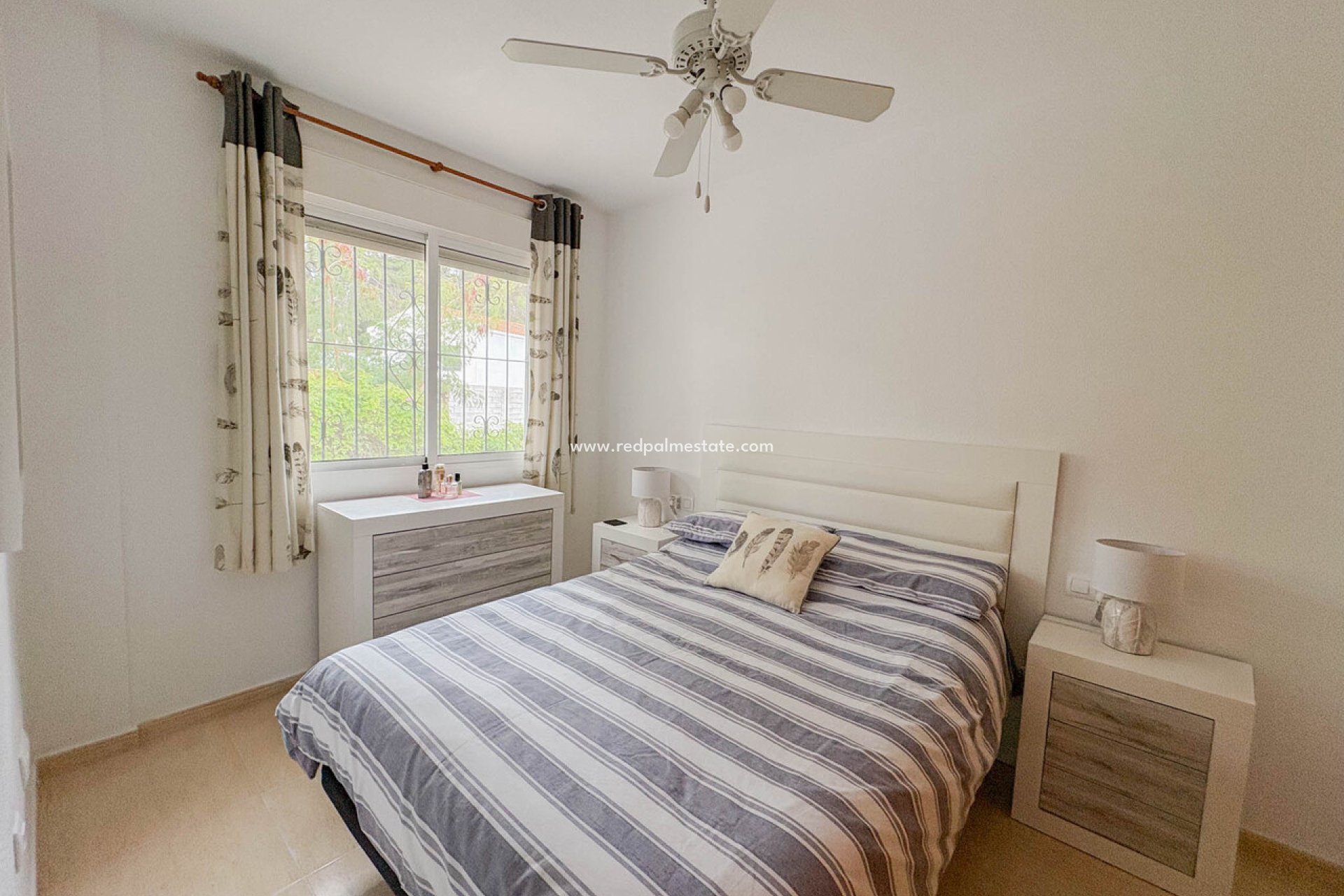 Reventa - Apartmentos -
Torrevieja - Los balcones