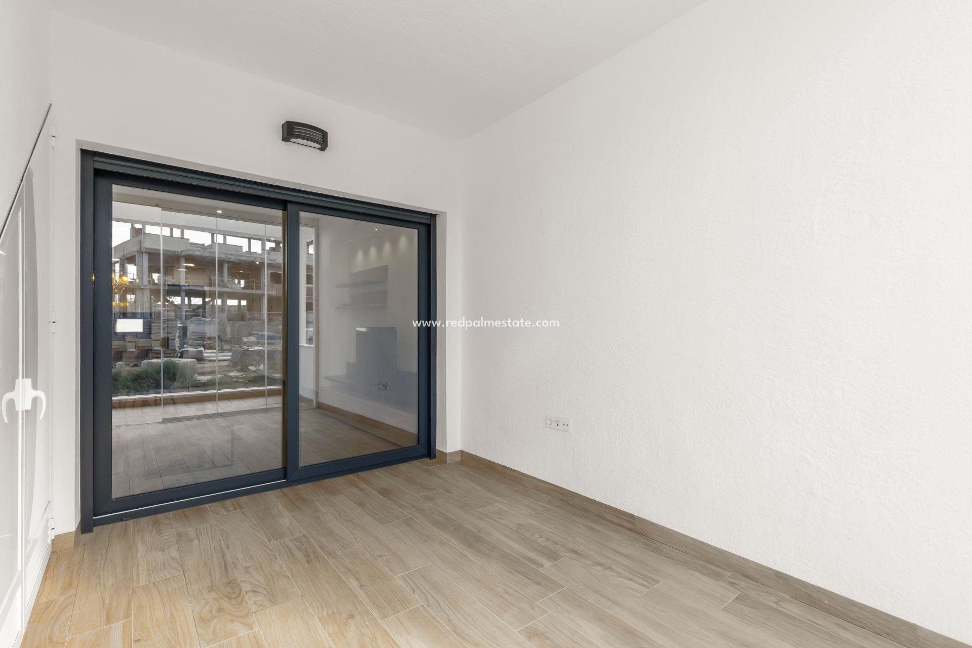 Reventa - Apartmentos -
Torrevieja - Los balcones