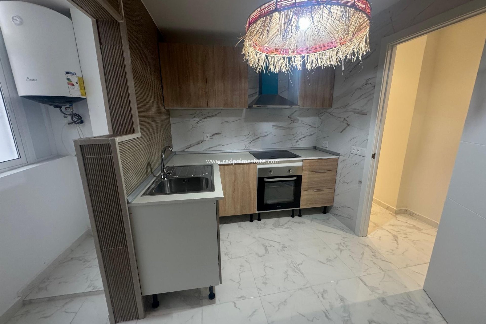 Reventa - Apartmentos -
Torrevieja - Muelle Pesquero