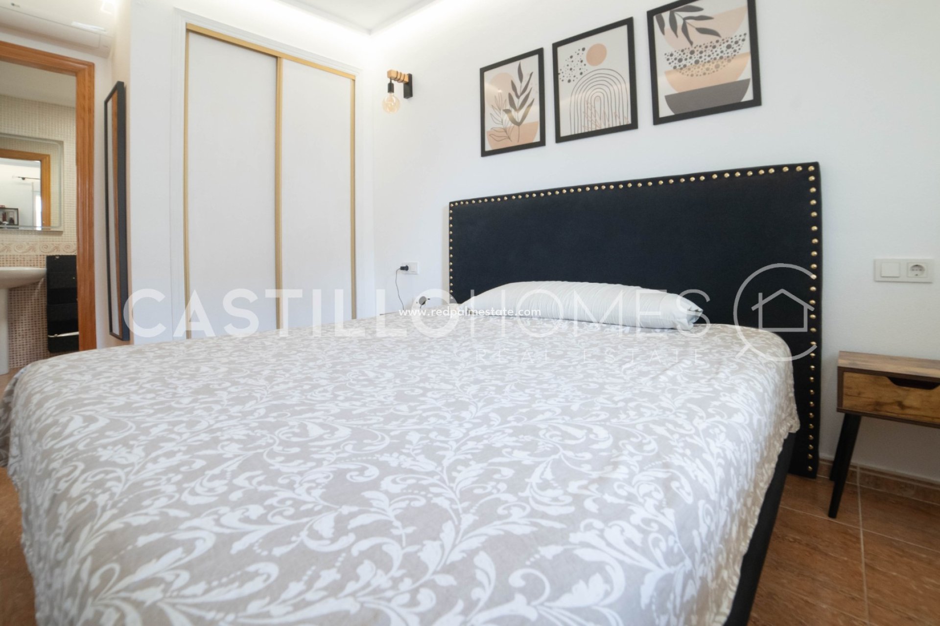 Reventa - Apartmentos -
Torrevieja - Nueva Torrevieja - Aguas Nuevas