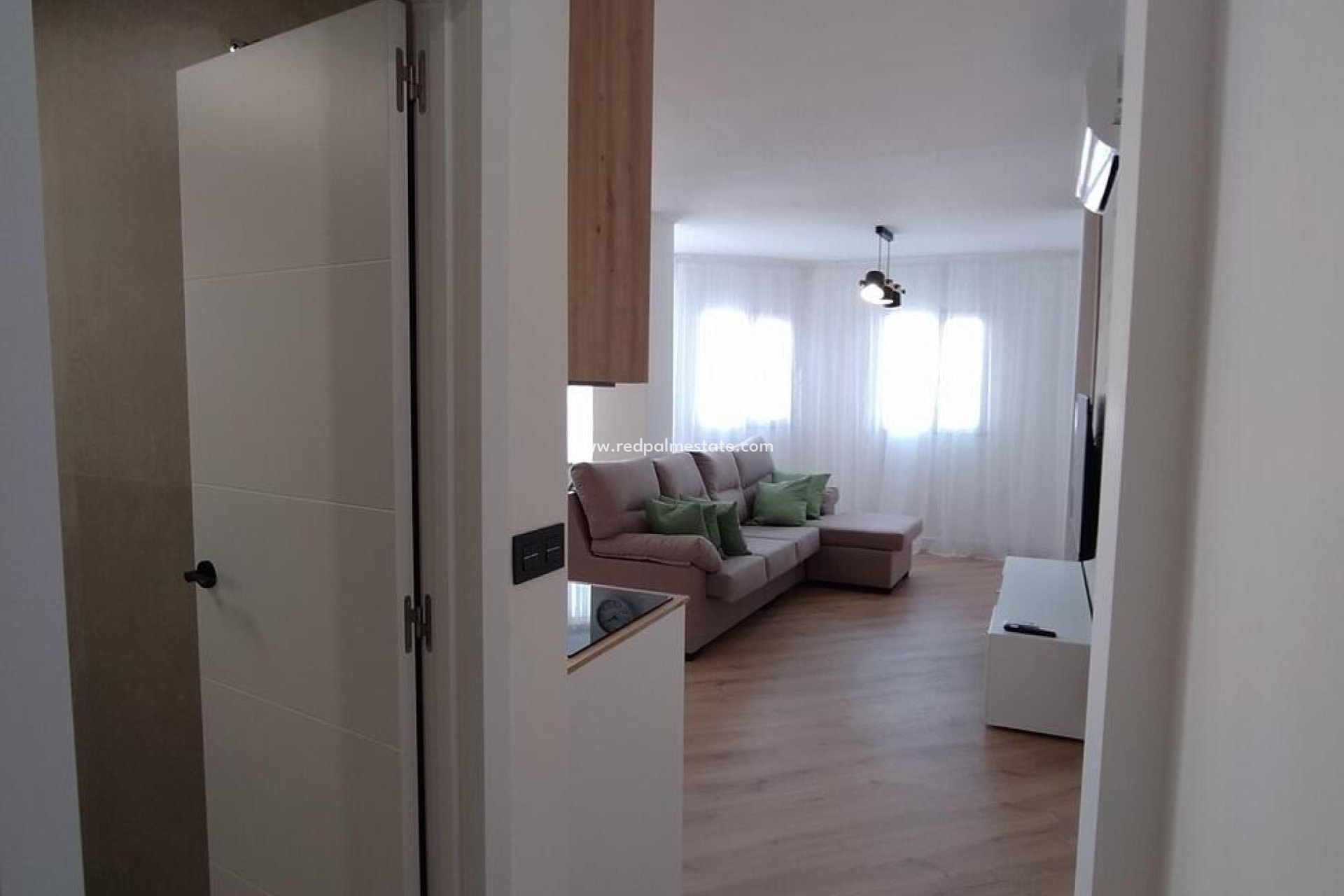 Reventa - Apartmentos -
Torrevieja - PARQUE DE LAS NACIONES