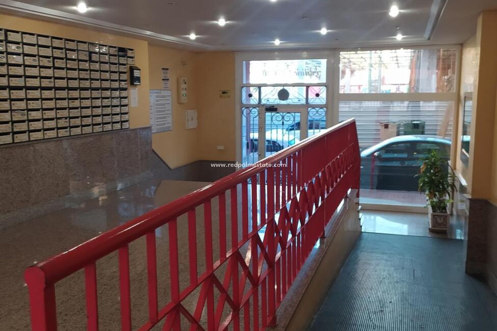 Reventa - Apartmentos -
Torrevieja - PARQUE DE LAS NACIONES