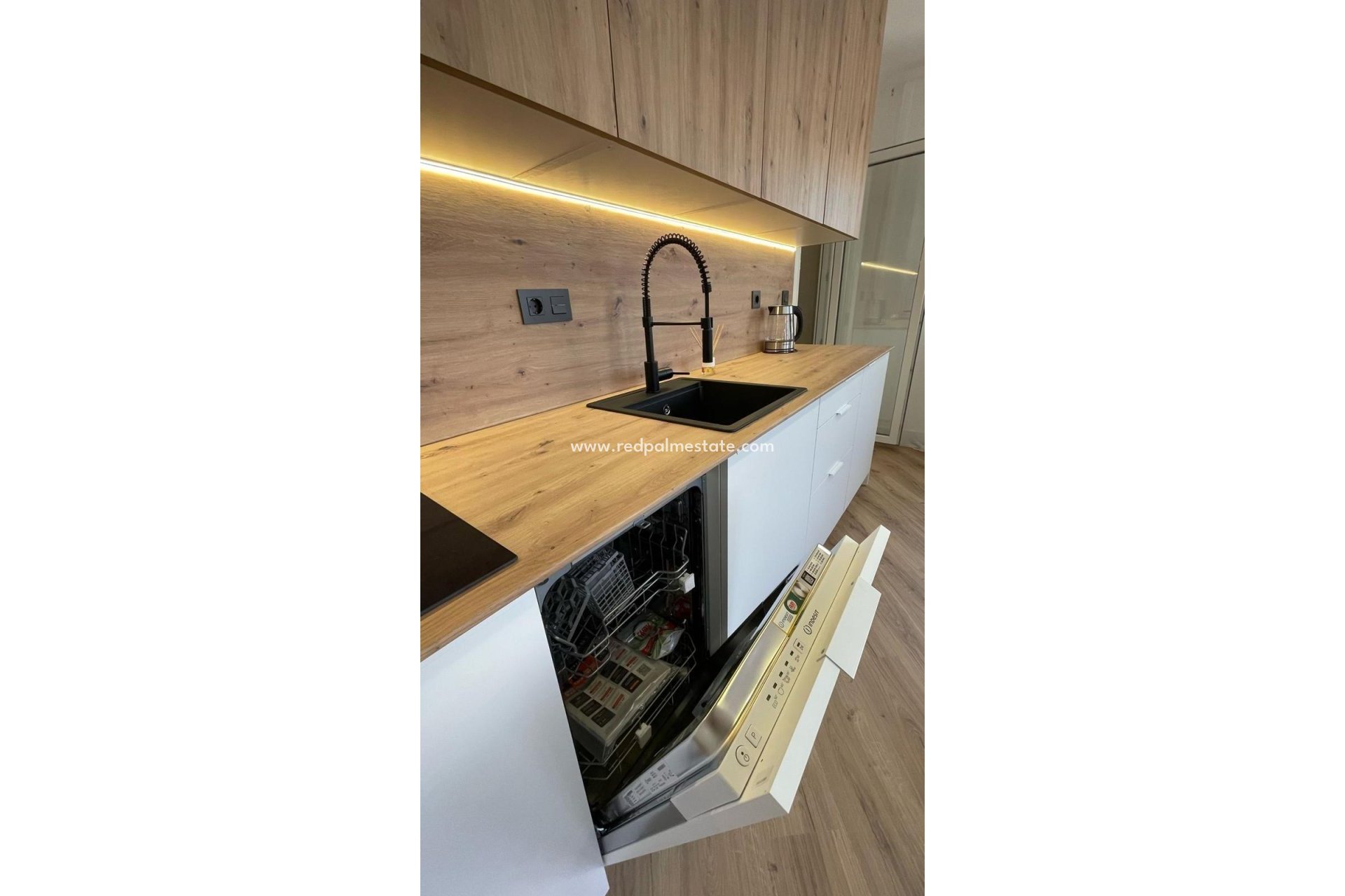 Reventa - Apartmentos -
Torrevieja - PARQUE DE LAS NACIONES