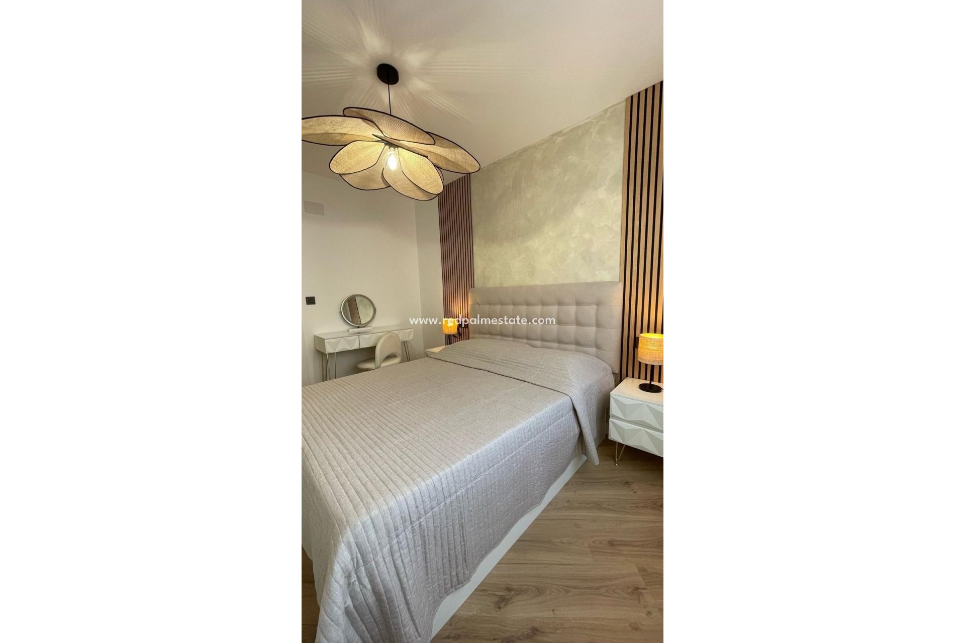 Reventa - Apartmentos -
Torrevieja - PARQUE DE LAS NACIONES