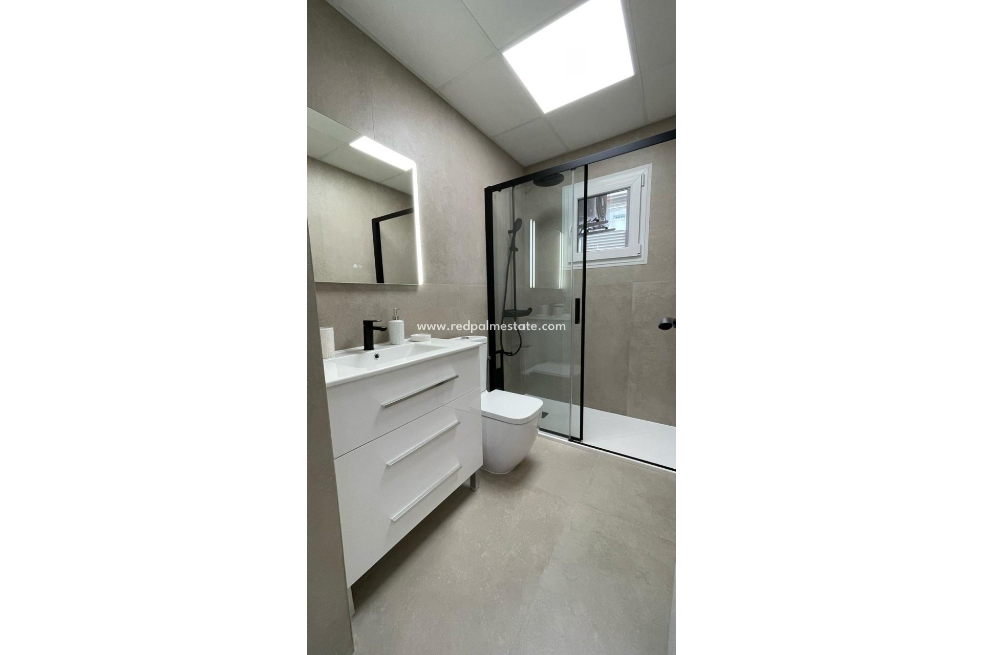 Reventa - Apartmentos -
Torrevieja - PARQUE DE LAS NACIONES