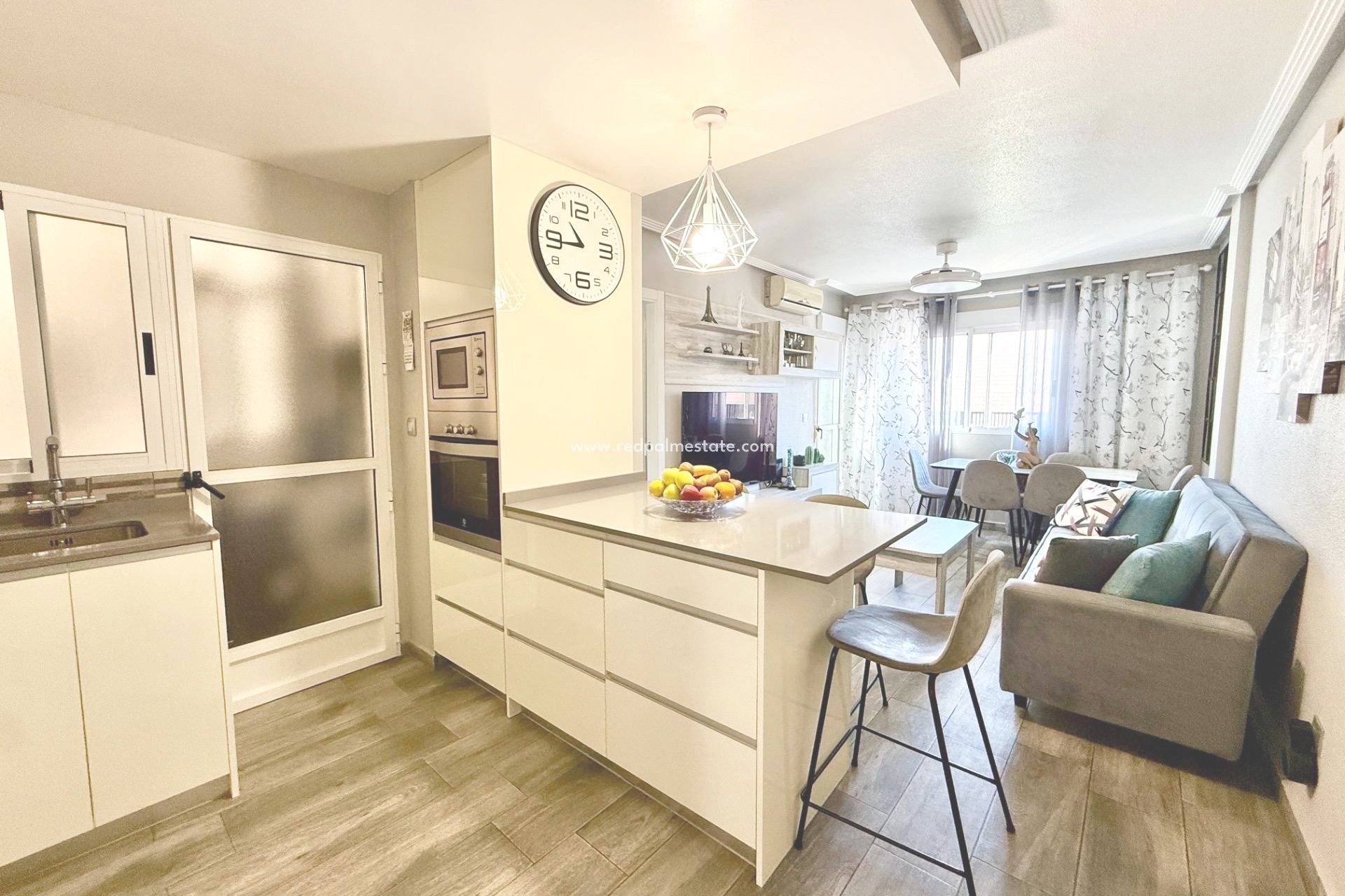 Reventa - Apartmentos -
Torrevieja - PARQUE DE LAS NACIONES