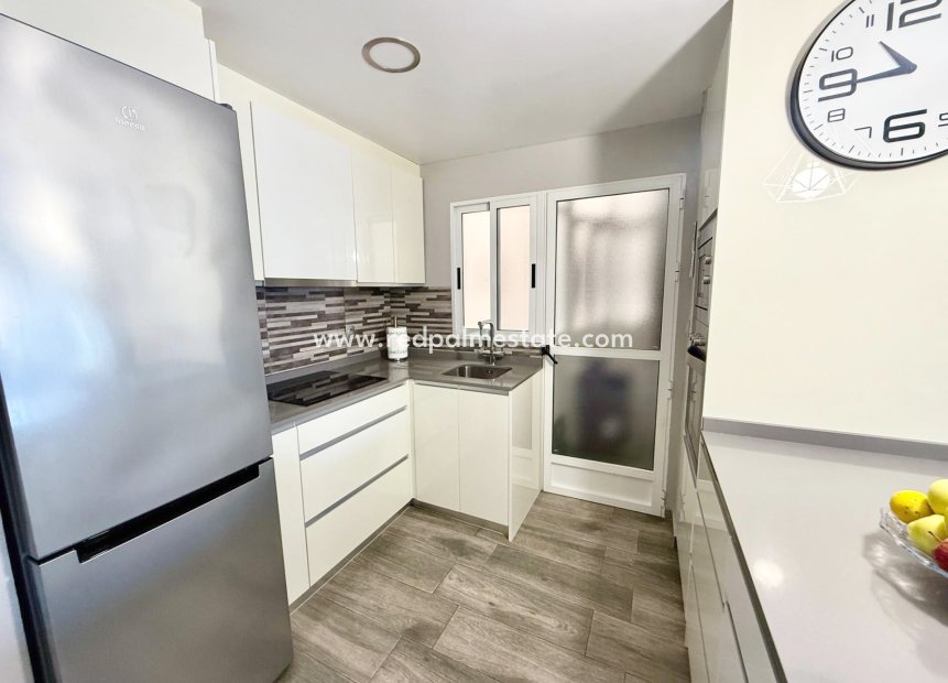 Reventa - Apartmentos -
Torrevieja - PARQUE DE LAS NACIONES