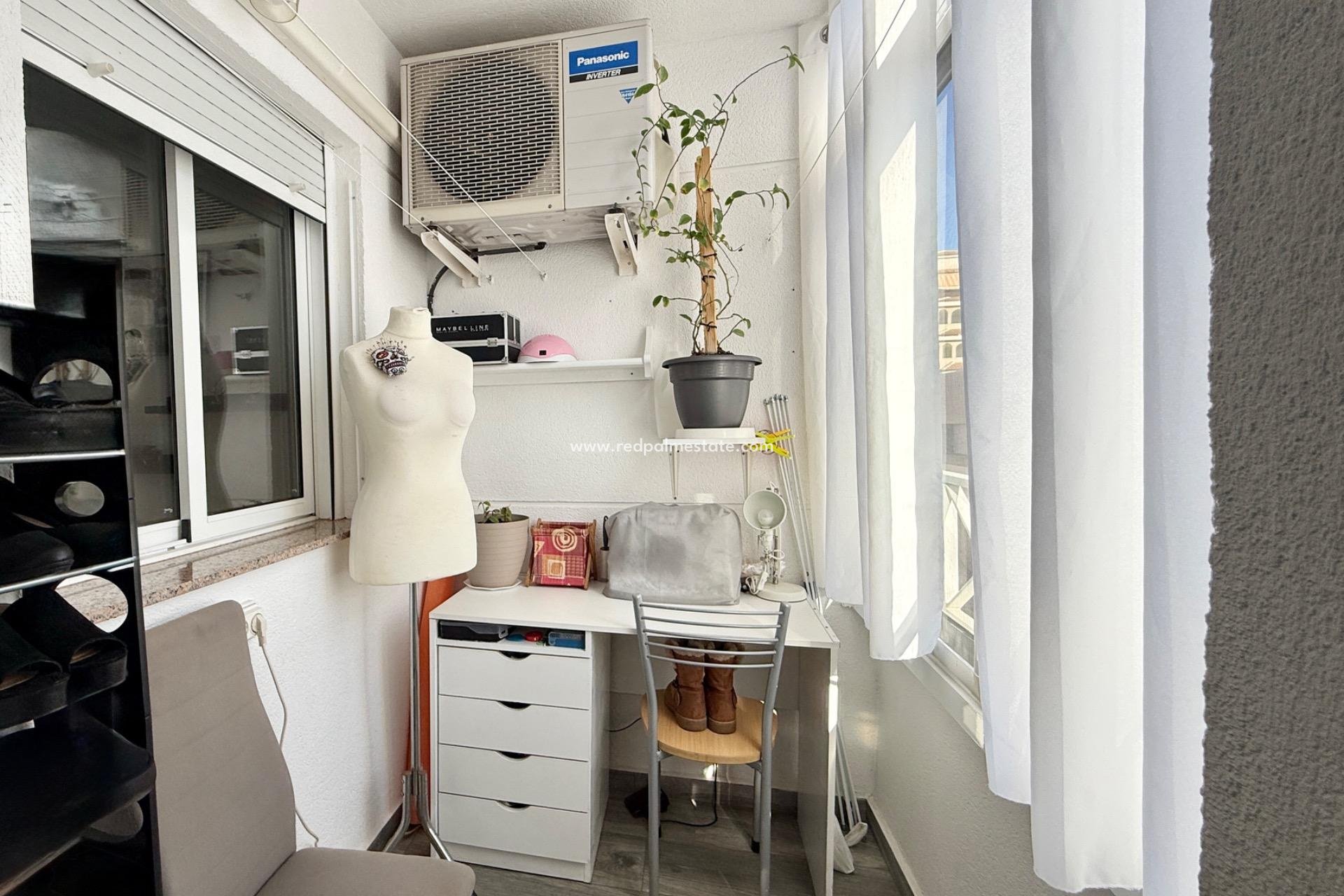 Reventa - Apartmentos -
Torrevieja - PARQUE DE LAS NACIONES