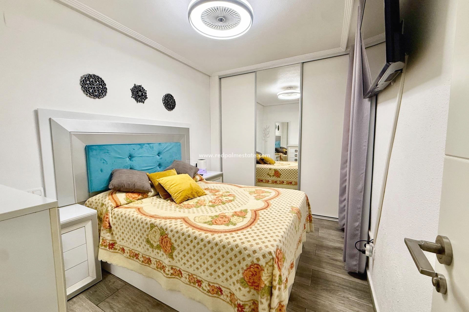 Reventa - Apartmentos -
Torrevieja - PARQUE DE LAS NACIONES