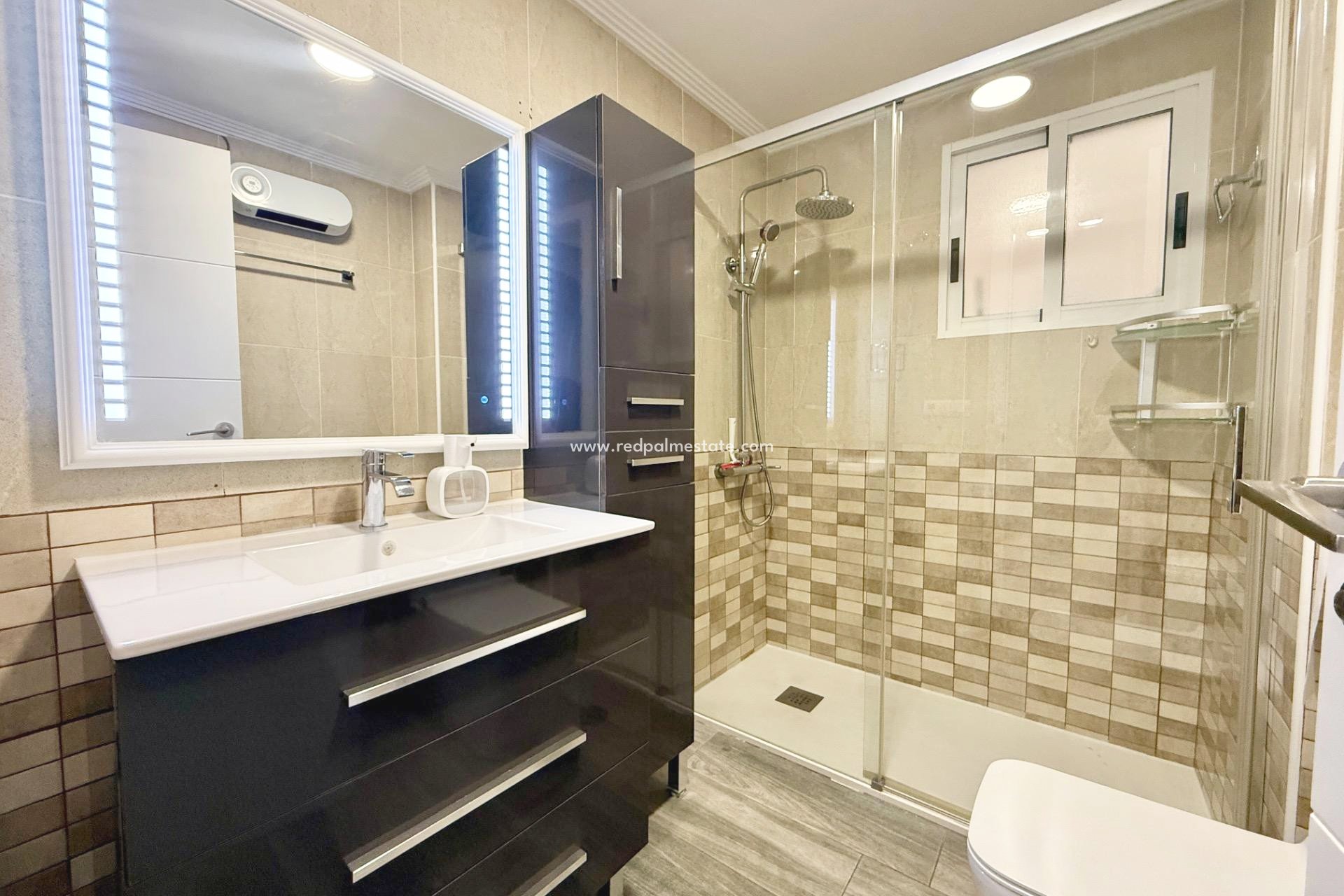 Reventa - Apartmentos -
Torrevieja - PARQUE DE LAS NACIONES