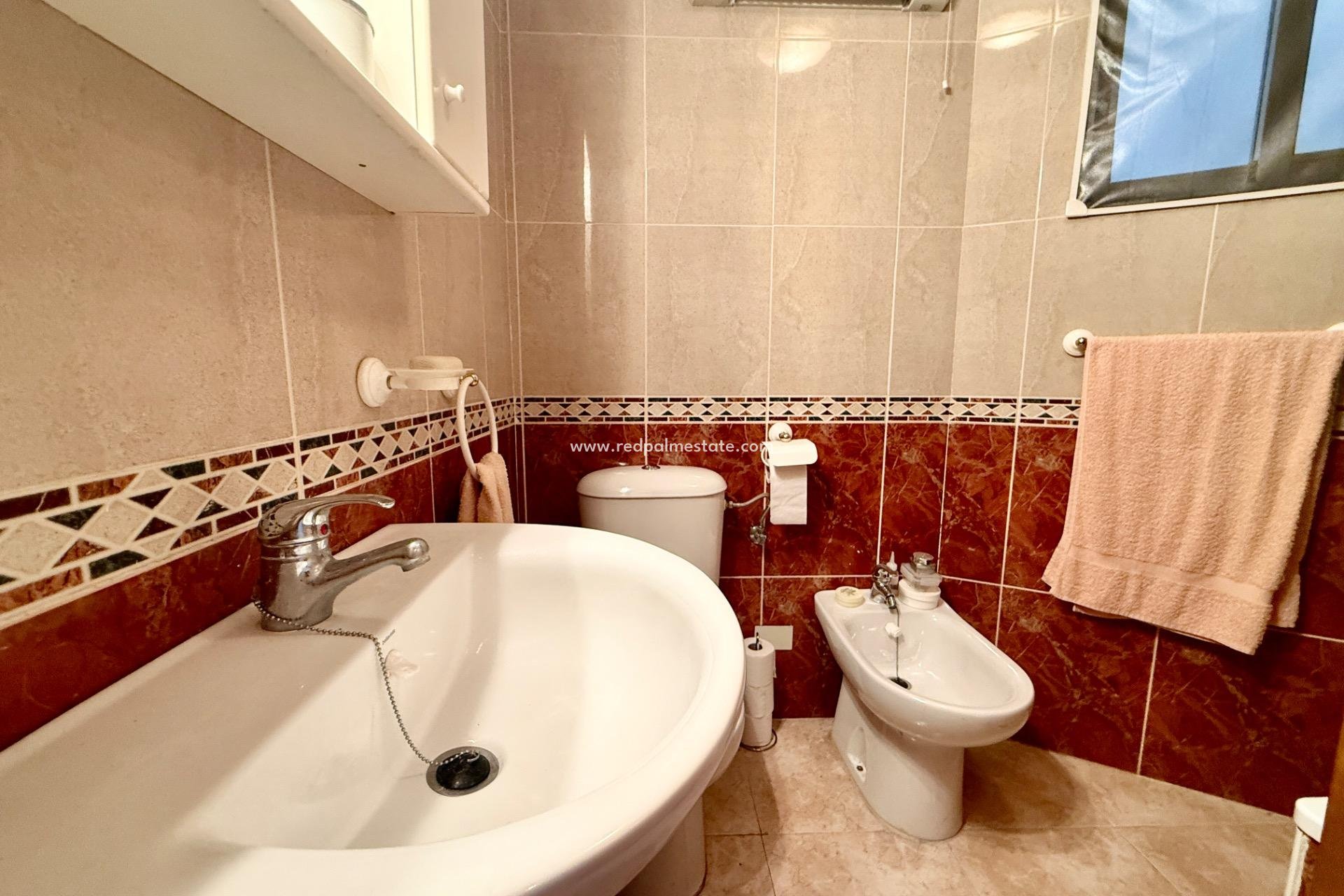 Reventa - Apartmentos -
Torrevieja - PARQUE DE LAS NACIONES