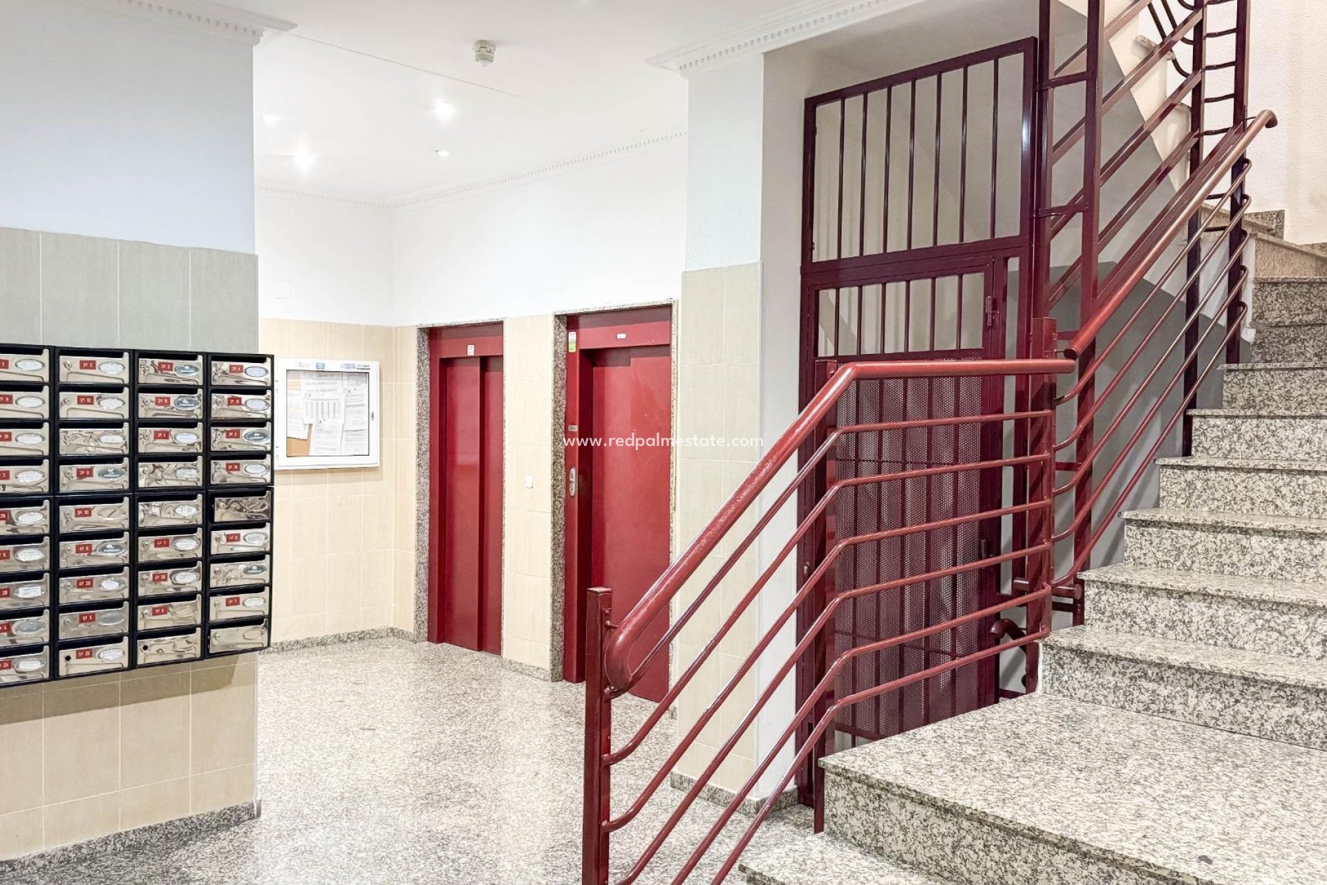 Reventa - Apartmentos -
Torrevieja - PARQUE DE LAS NACIONES