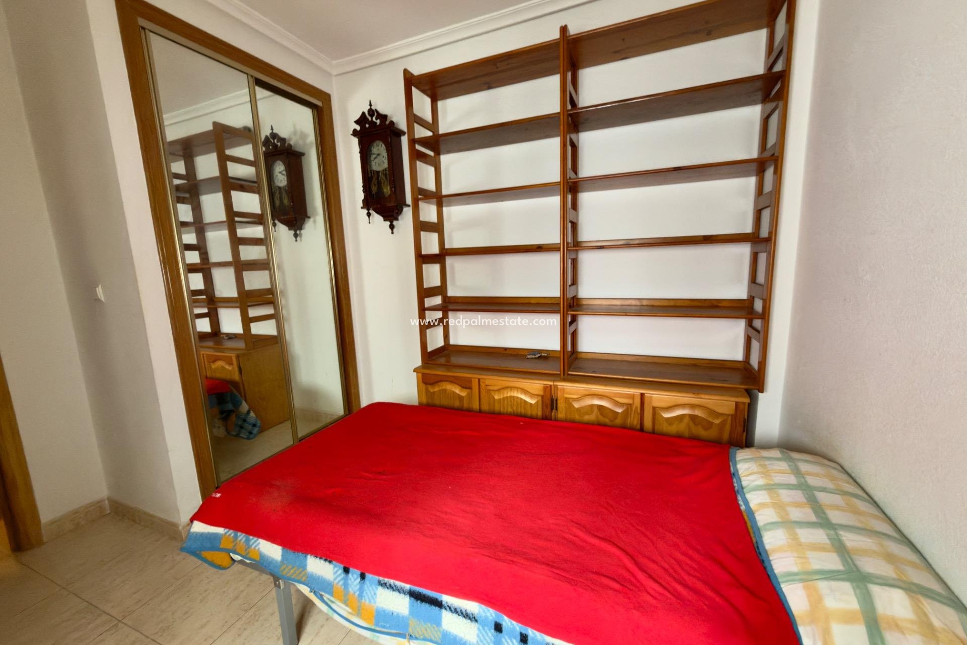 Reventa - Apartmentos -
Torrevieja - PARQUE DE LAS NACIONES