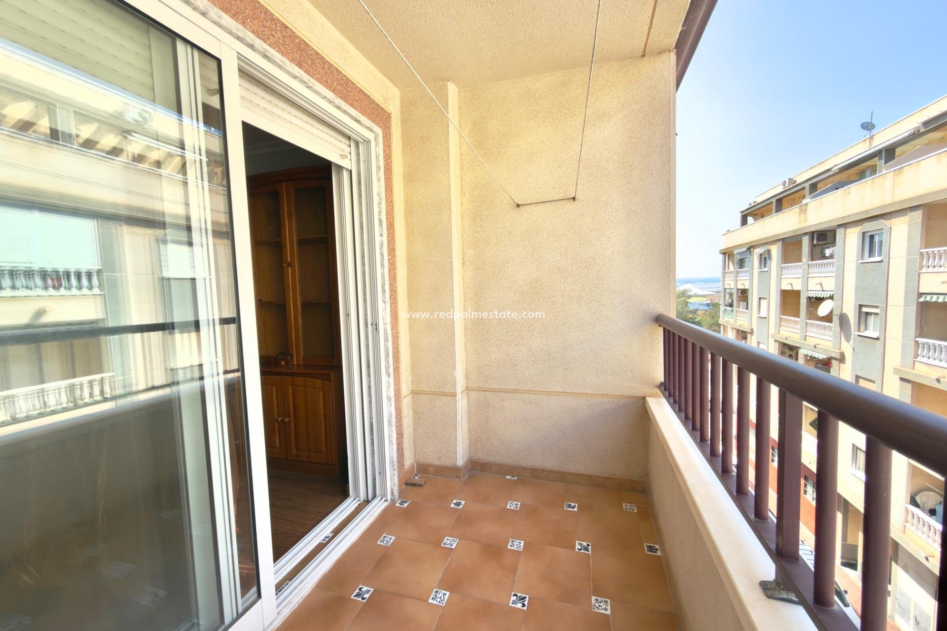 Reventa - Apartmentos -
Torrevieja - Parque de las Naciones