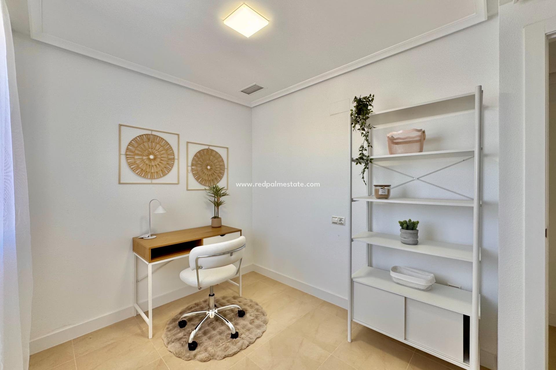 Reventa - Apartmentos -
Torrevieja - PARQUE DE LAS NACIONES