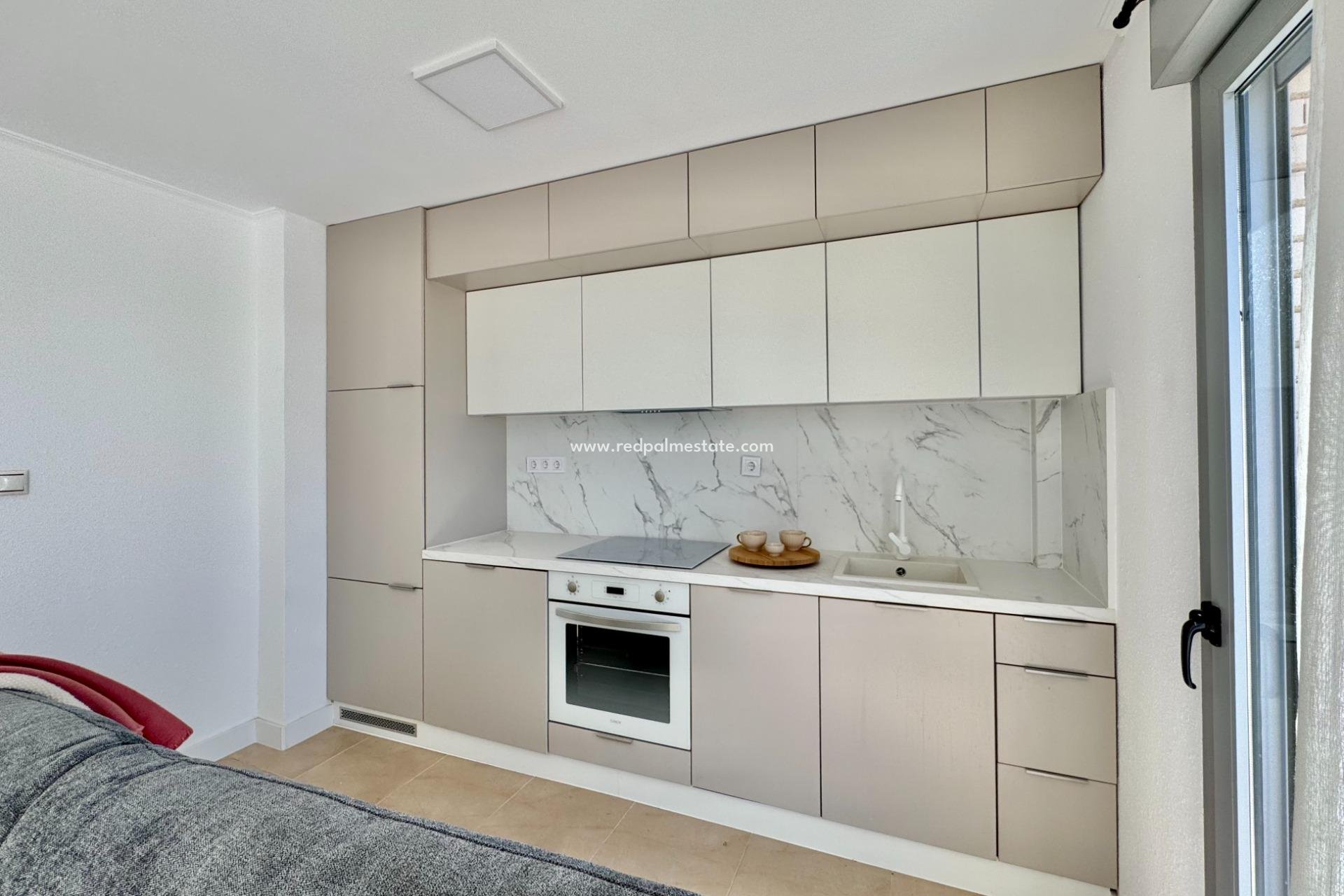 Reventa - Apartmentos -
Torrevieja - PARQUE DE LAS NACIONES