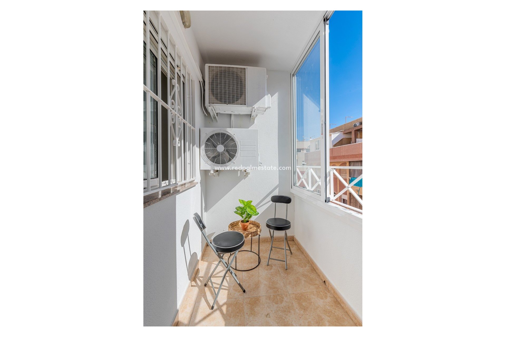 Reventa - Apartmentos -
Torrevieja - Parque las naciones