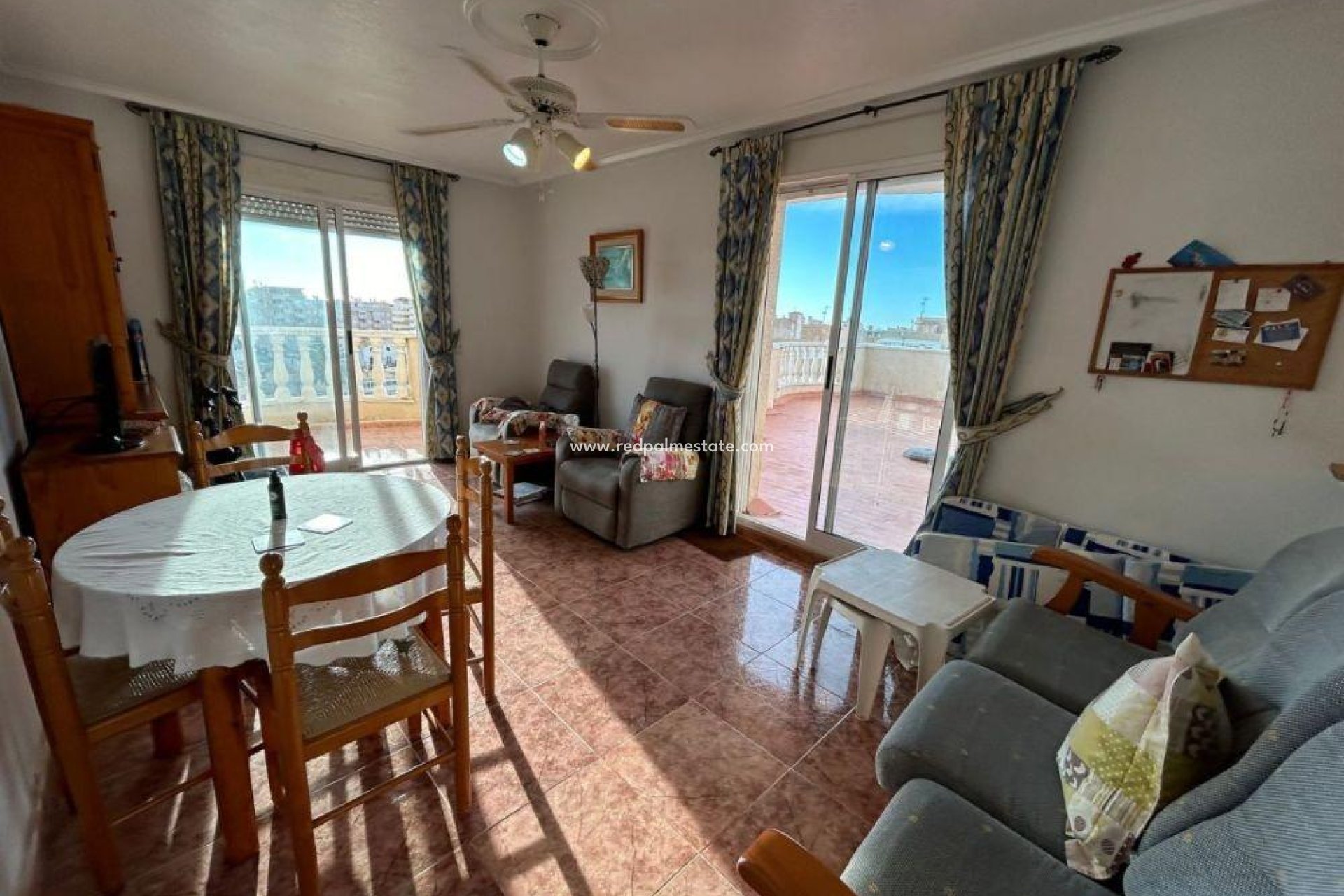 Reventa - Apartmentos -
Torrevieja - Parque las naciones