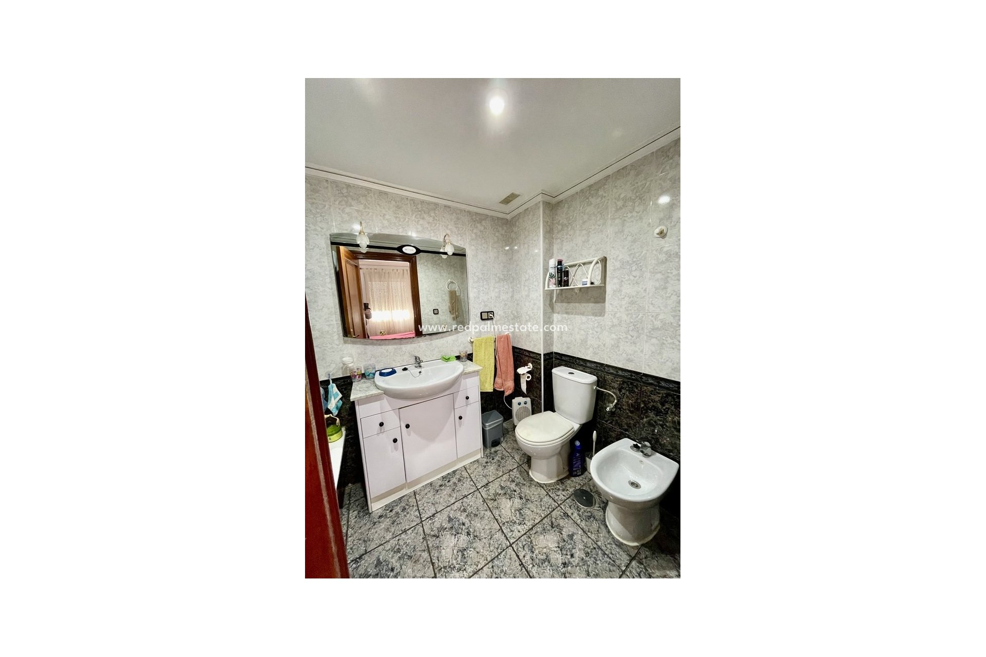 Reventa - Apartmentos -
Torrevieja - Playa de cura