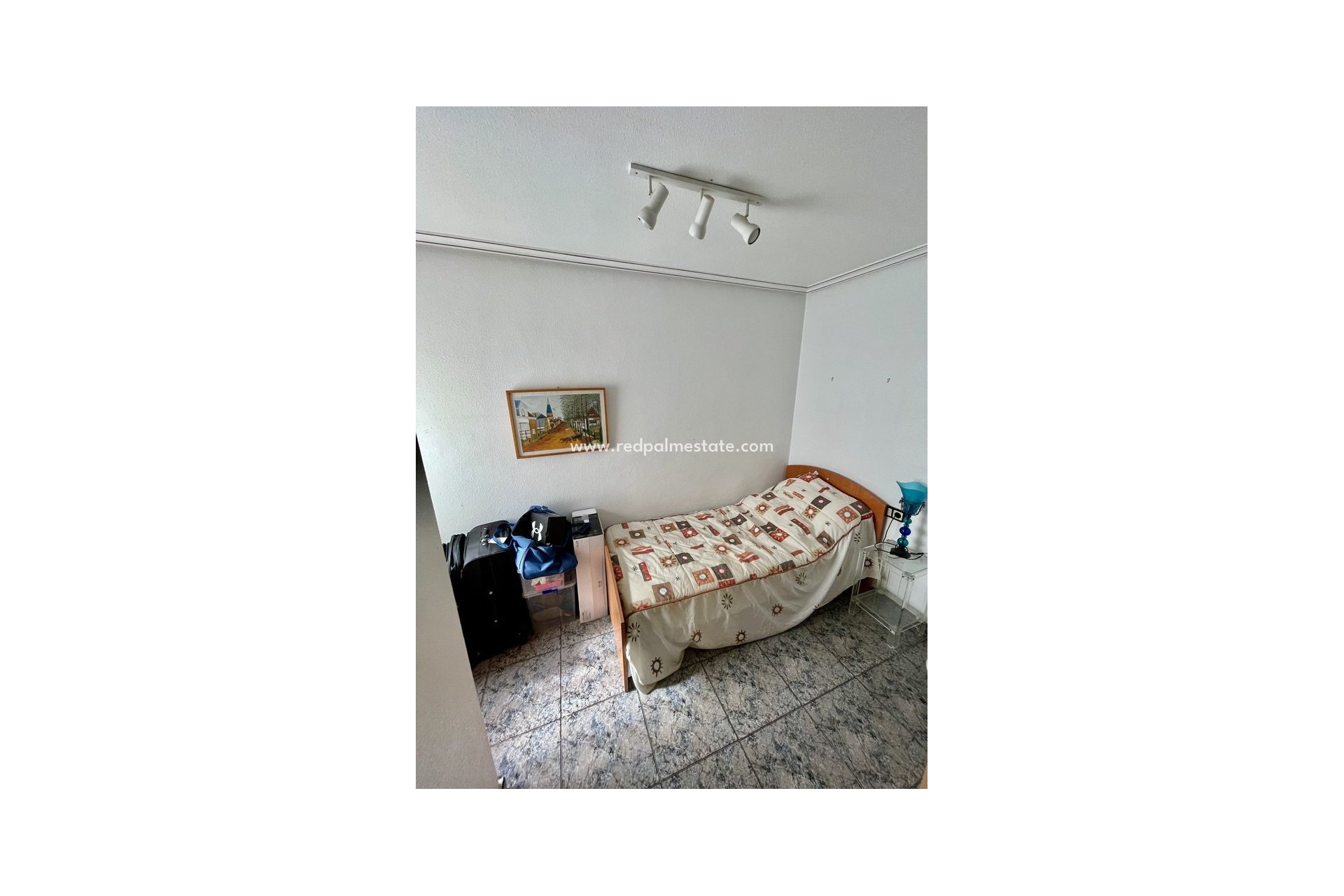Reventa - Apartmentos -
Torrevieja - Playa de cura