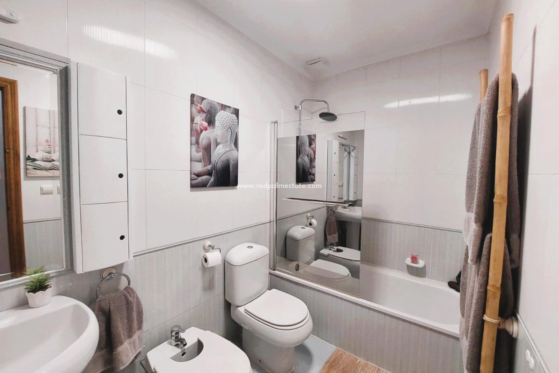 Reventa - Apartmentos -
Torrevieja - Playa de los locos