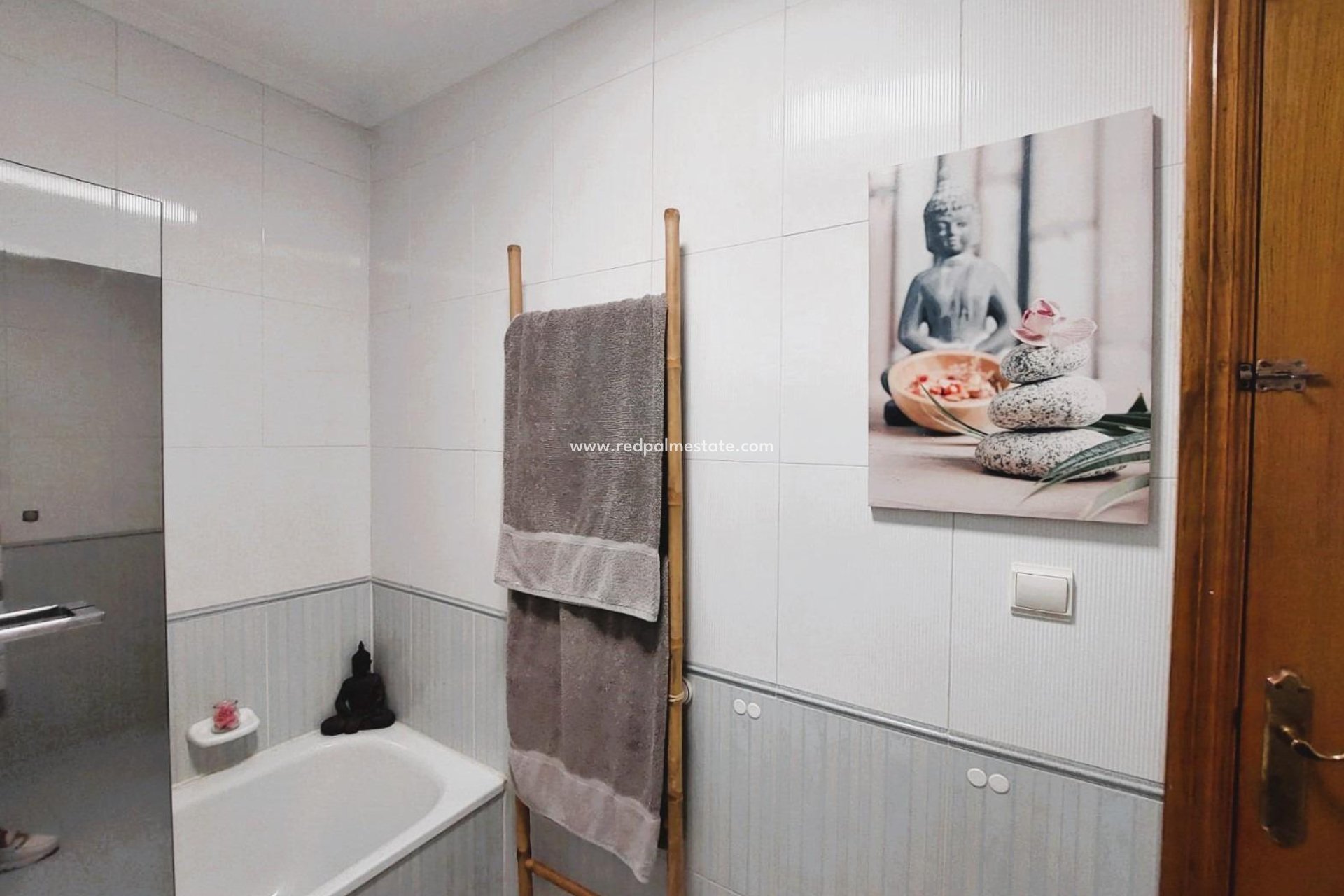 Reventa - Apartmentos -
Torrevieja - Playa de los locos