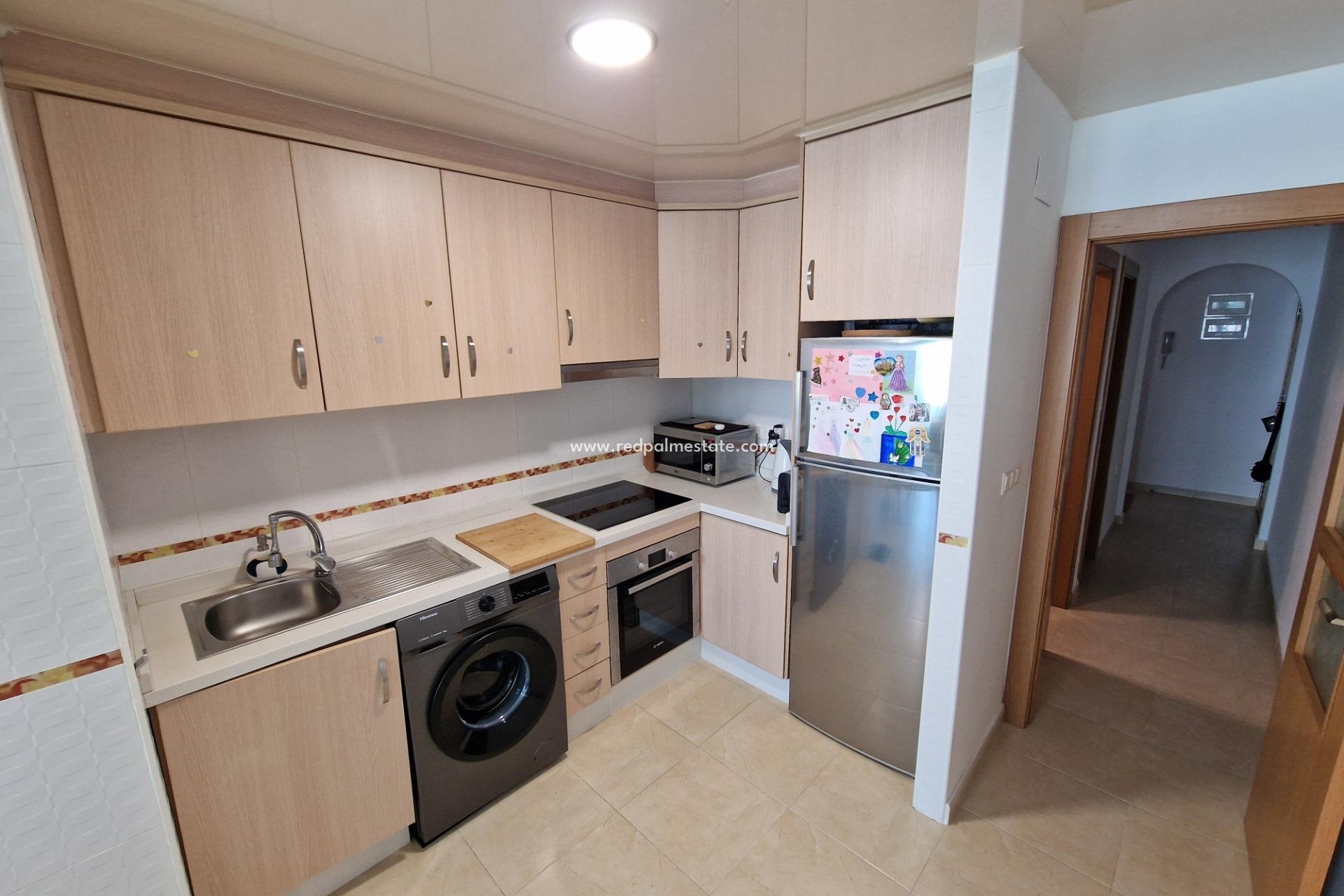 Reventa - Apartmentos -
Torrevieja - Playa de los Locos