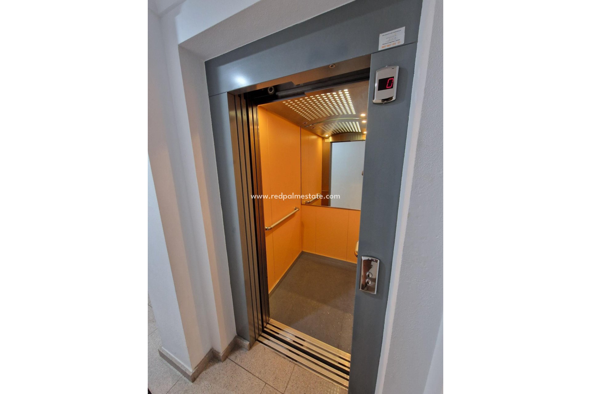 Reventa - Apartmentos -
Torrevieja - Playa de los Locos