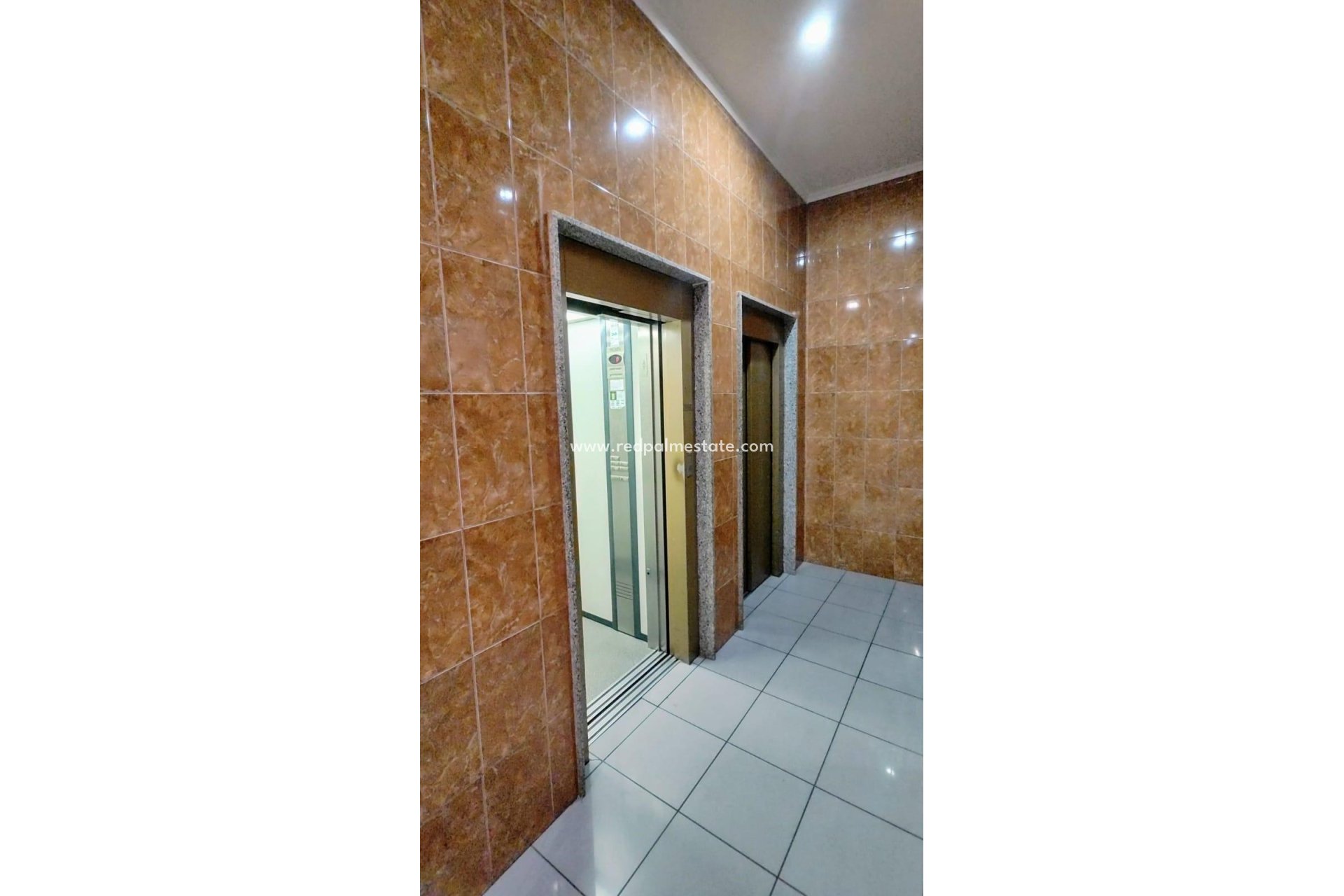 Reventa - Apartmentos -
Torrevieja - Playa de los Locos