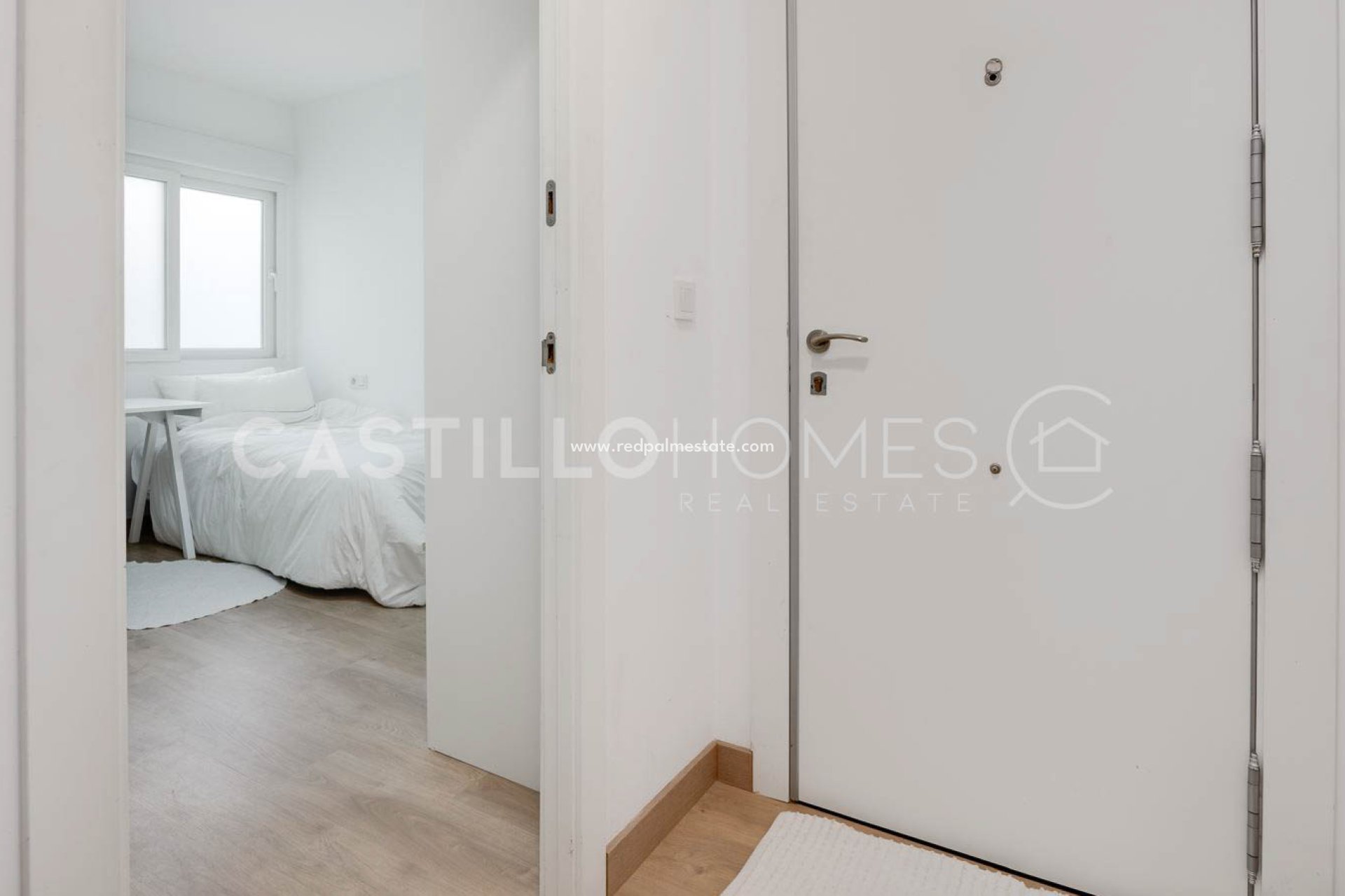 Reventa - Apartmentos -
Torrevieja - Playa de los Locos