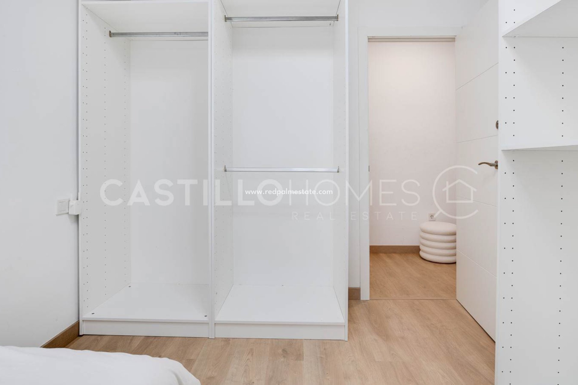 Reventa - Apartmentos -
Torrevieja - Playa de los Locos