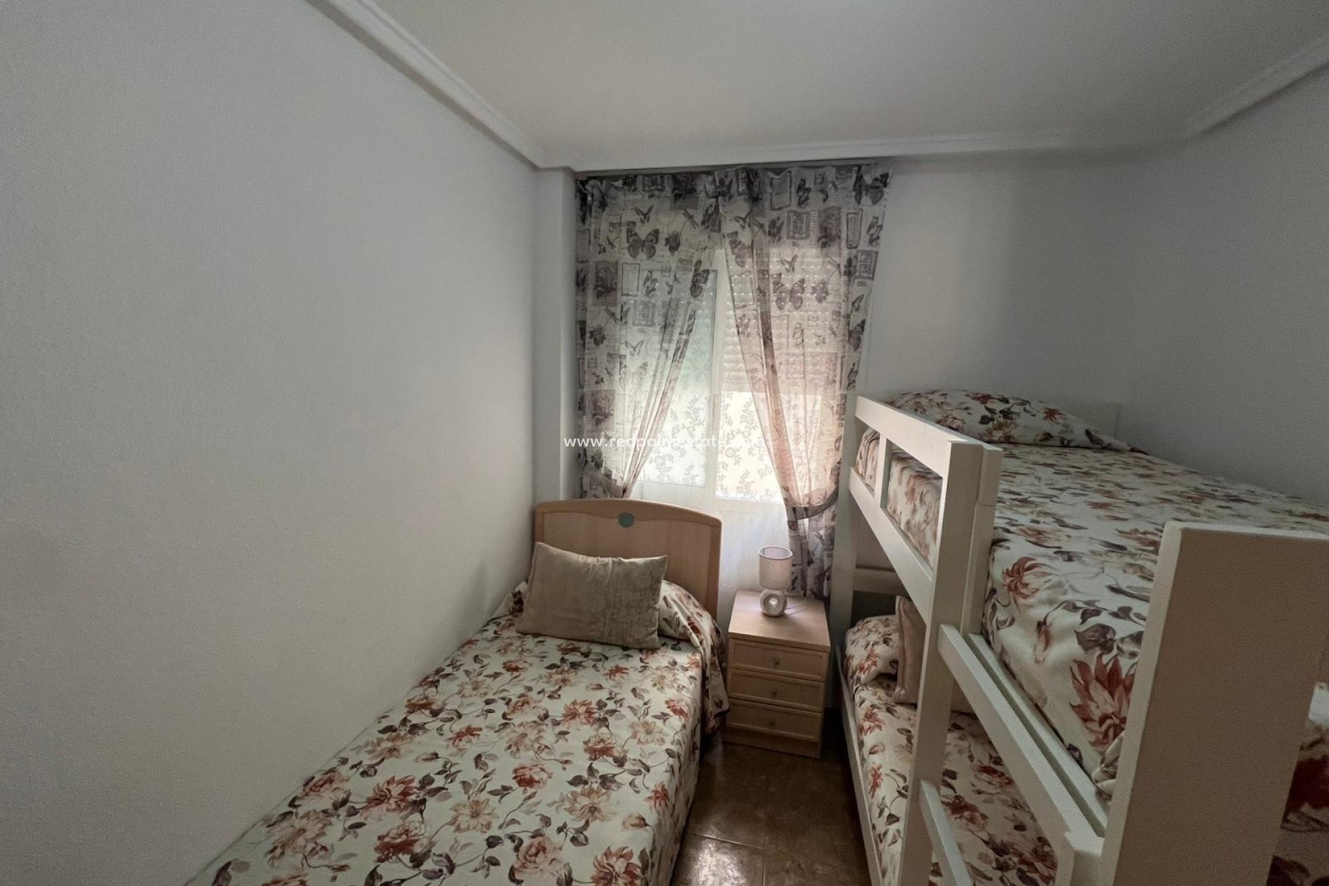 Reventa - Apartmentos -
Torrevieja - Playa de los Locos