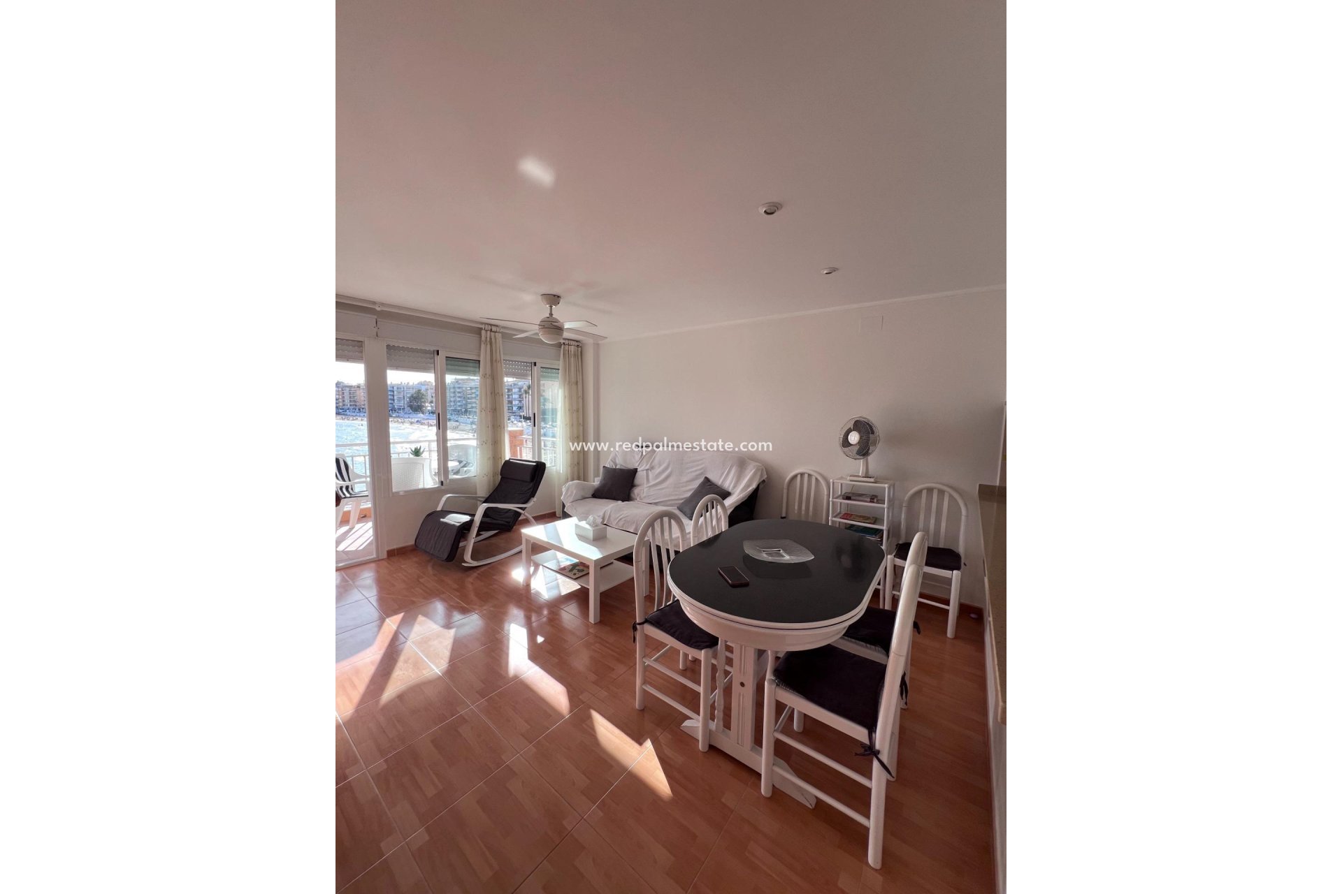 Reventa - Apartmentos -
Torrevieja - Playa de los Locos