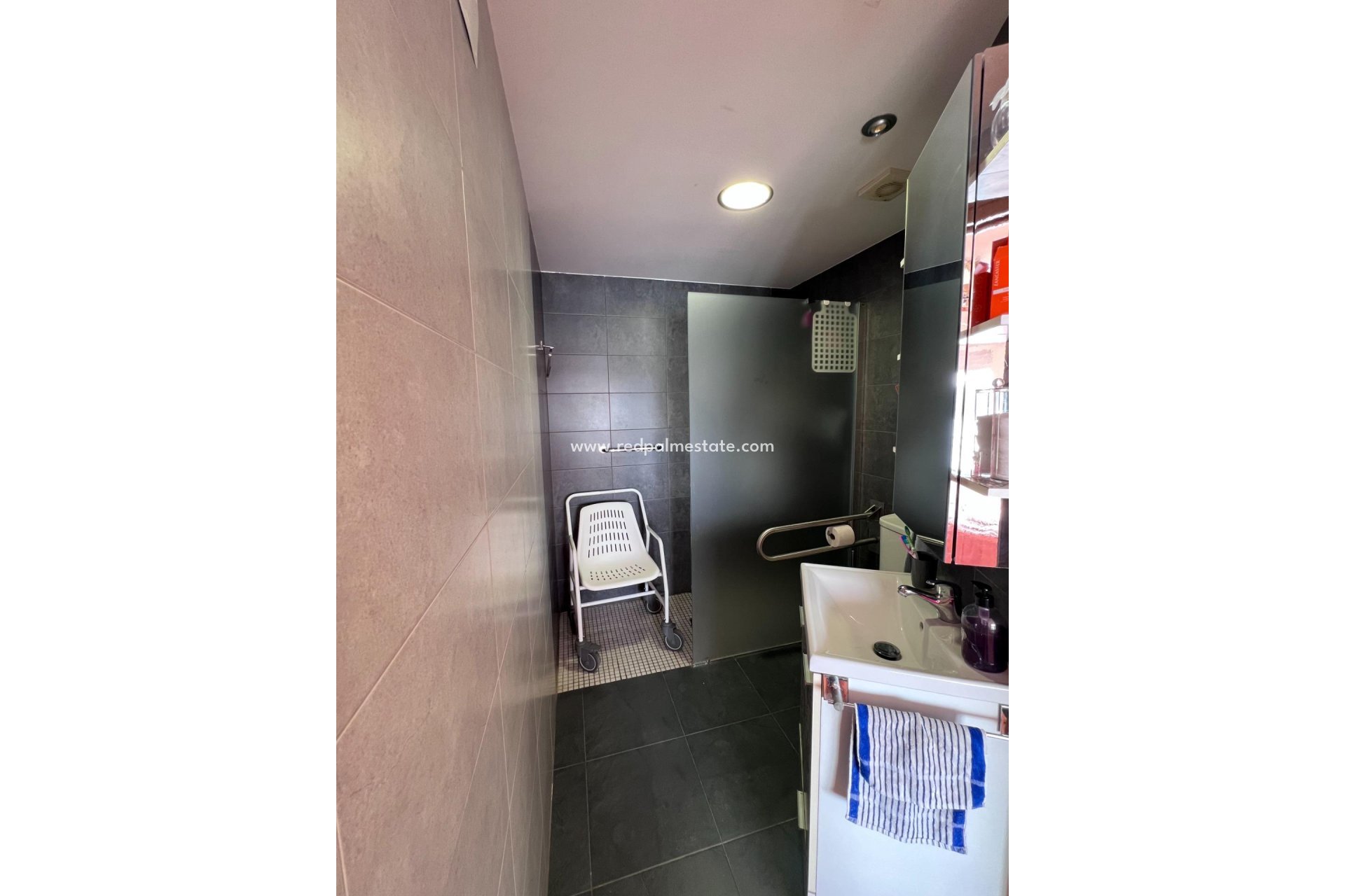 Reventa - Apartmentos -
Torrevieja - Playa de los Locos