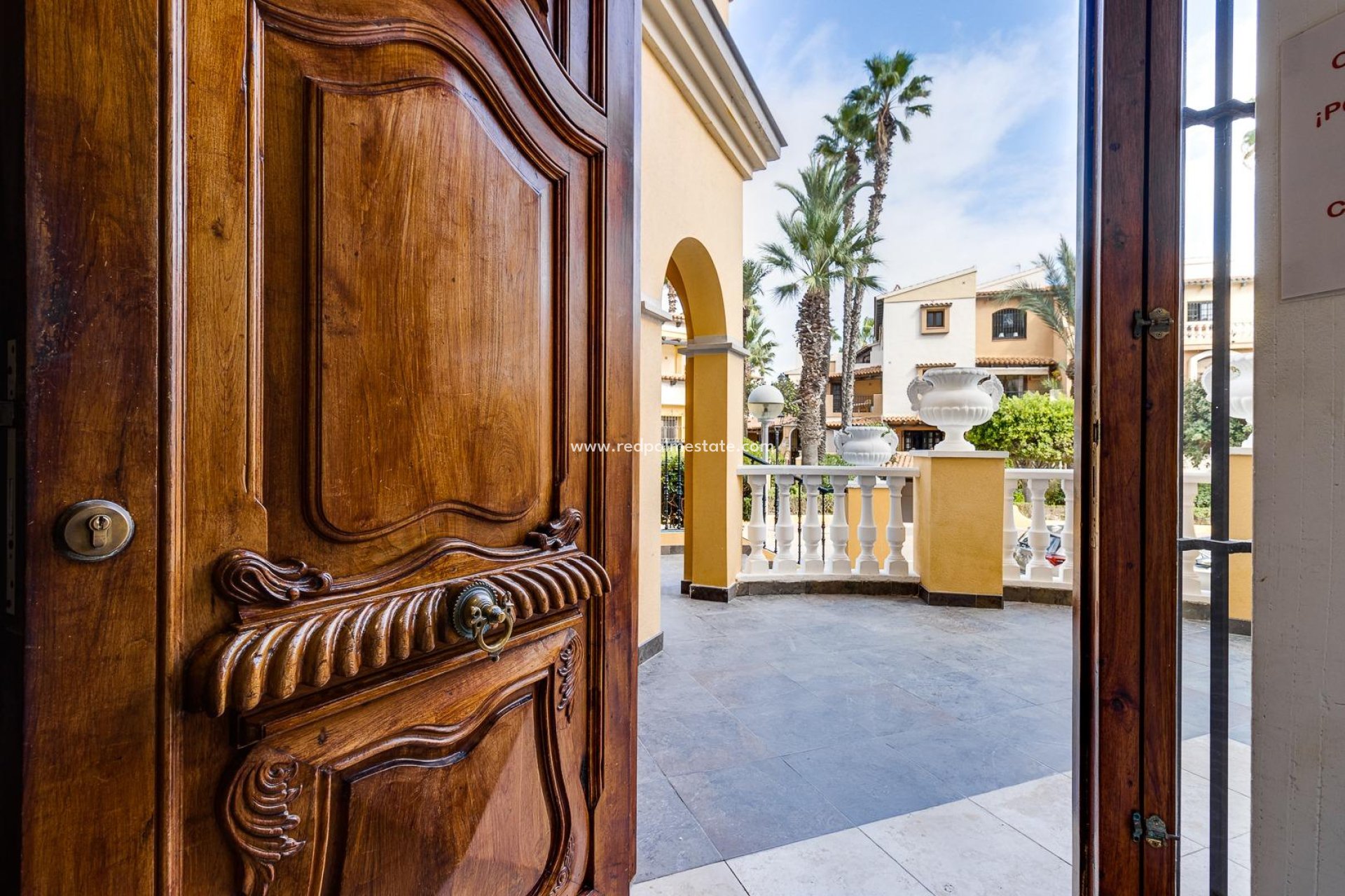 Reventa - Apartmentos -
Torrevieja - Playa de los Locos