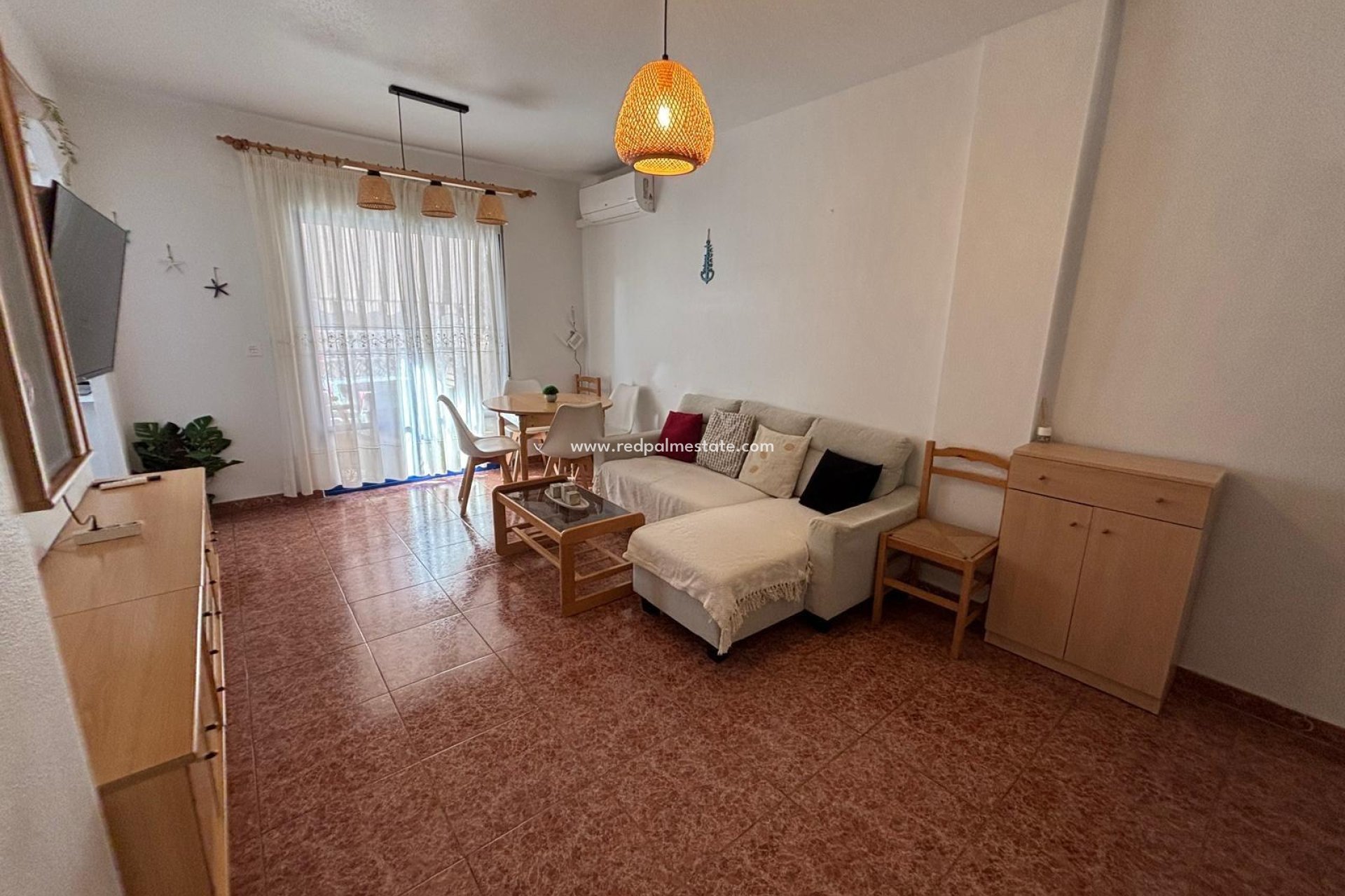 Reventa - Apartmentos -
Torrevieja - Playa de los Locos