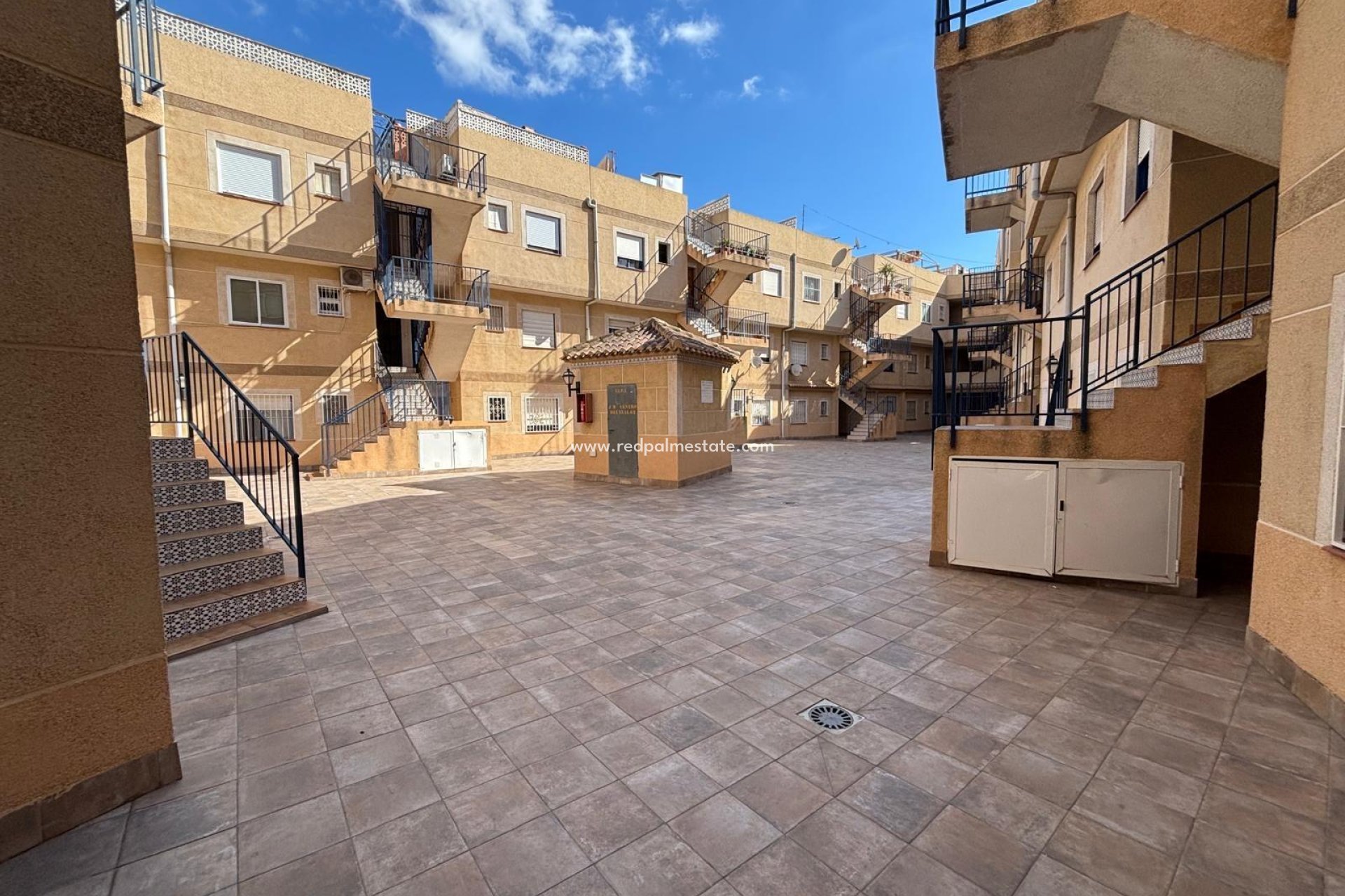 Reventa - Apartmentos -
Torrevieja - Playa de los Locos