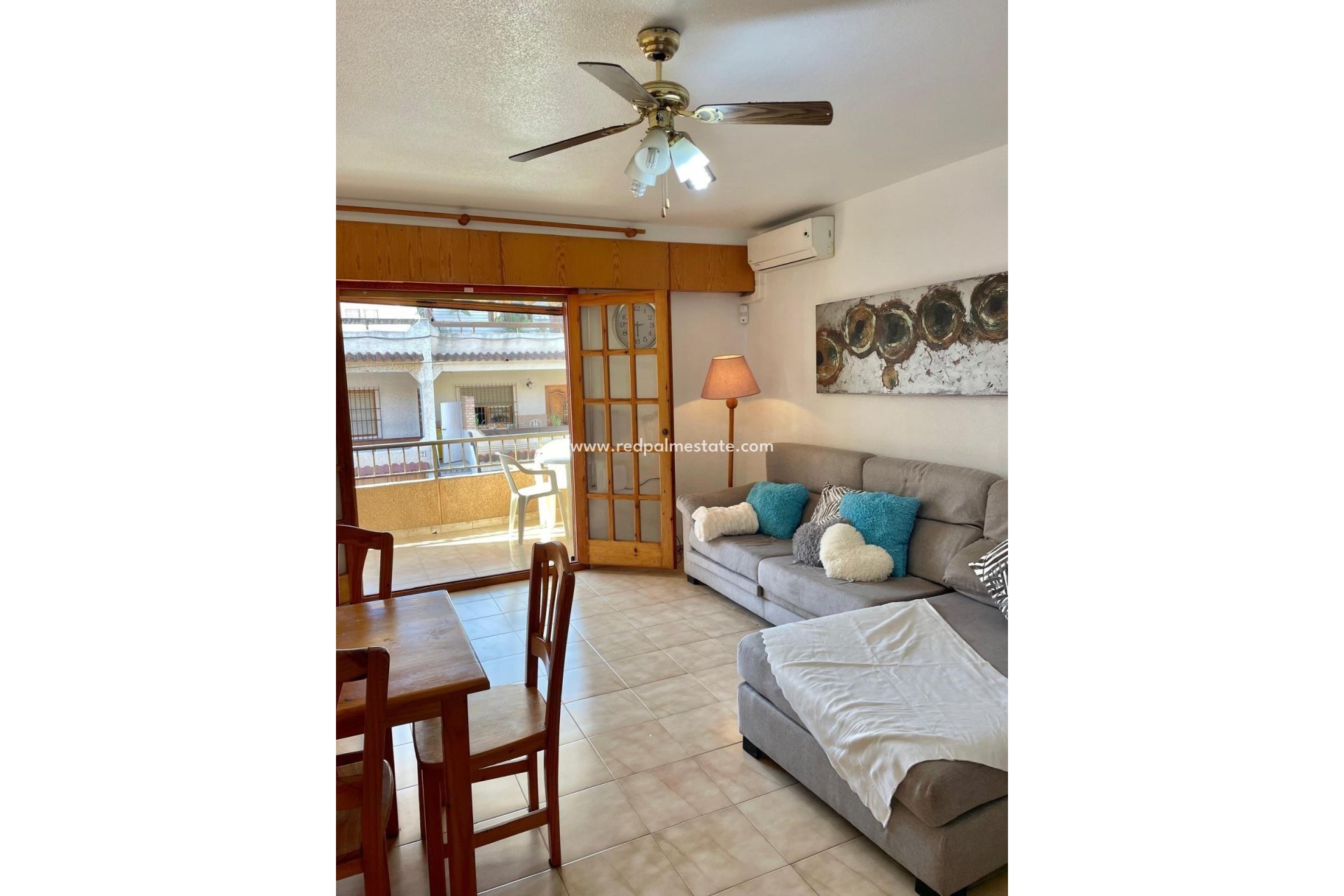 Reventa - Apartmentos -
Torrevieja - Playa de los Locos