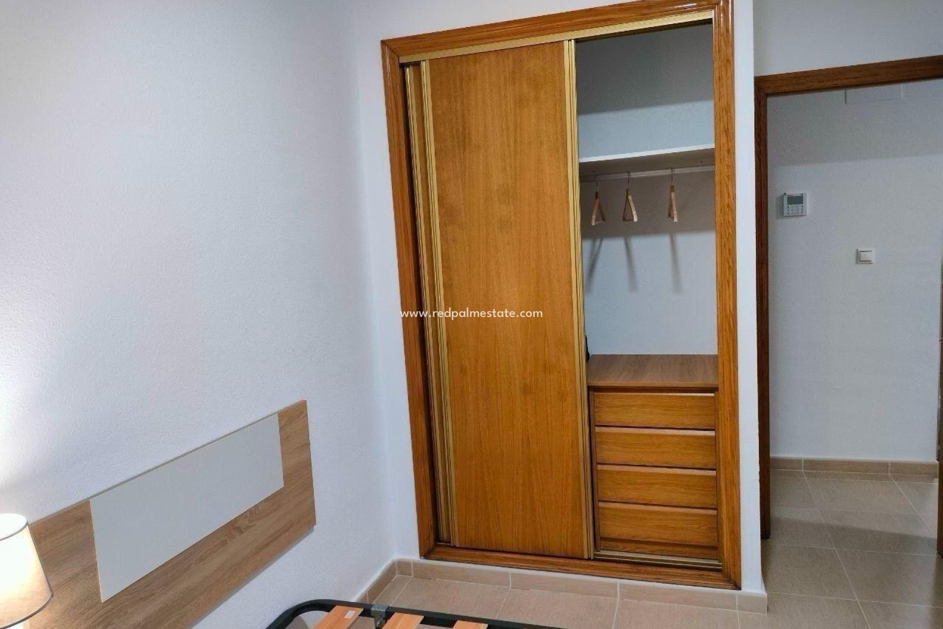 Reventa - Apartmentos -
Torrevieja - Playa de los Locos