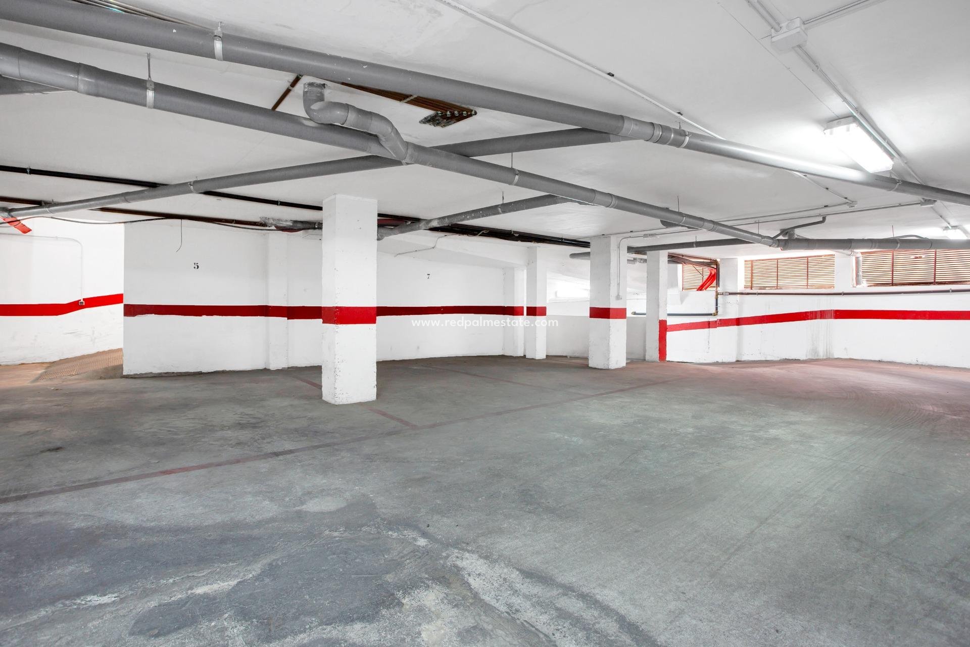 Reventa - Apartmentos -
Torrevieja - Playa de los Locos