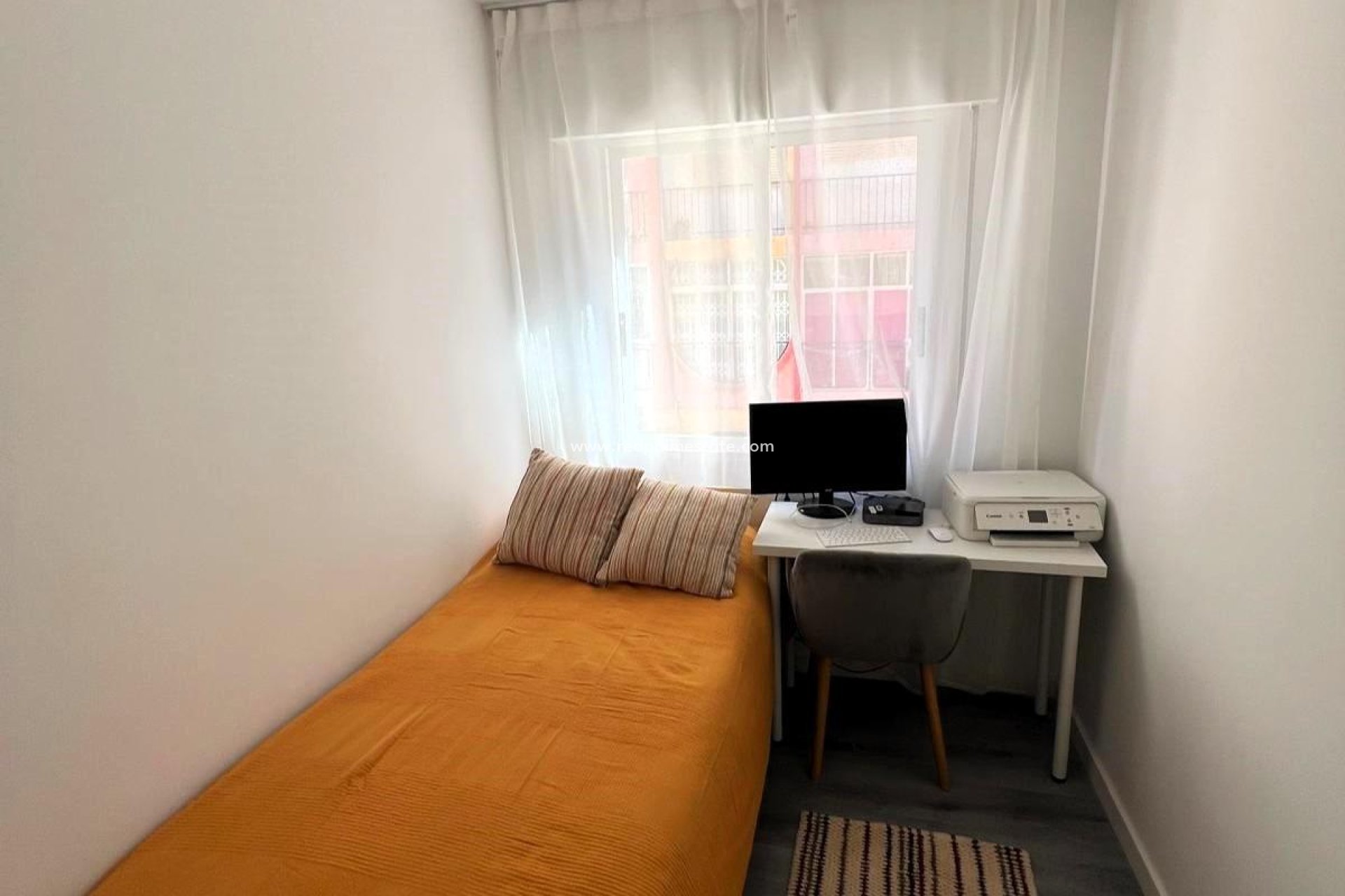 Reventa - Apartmentos -
Torrevieja - Playa de los Locos